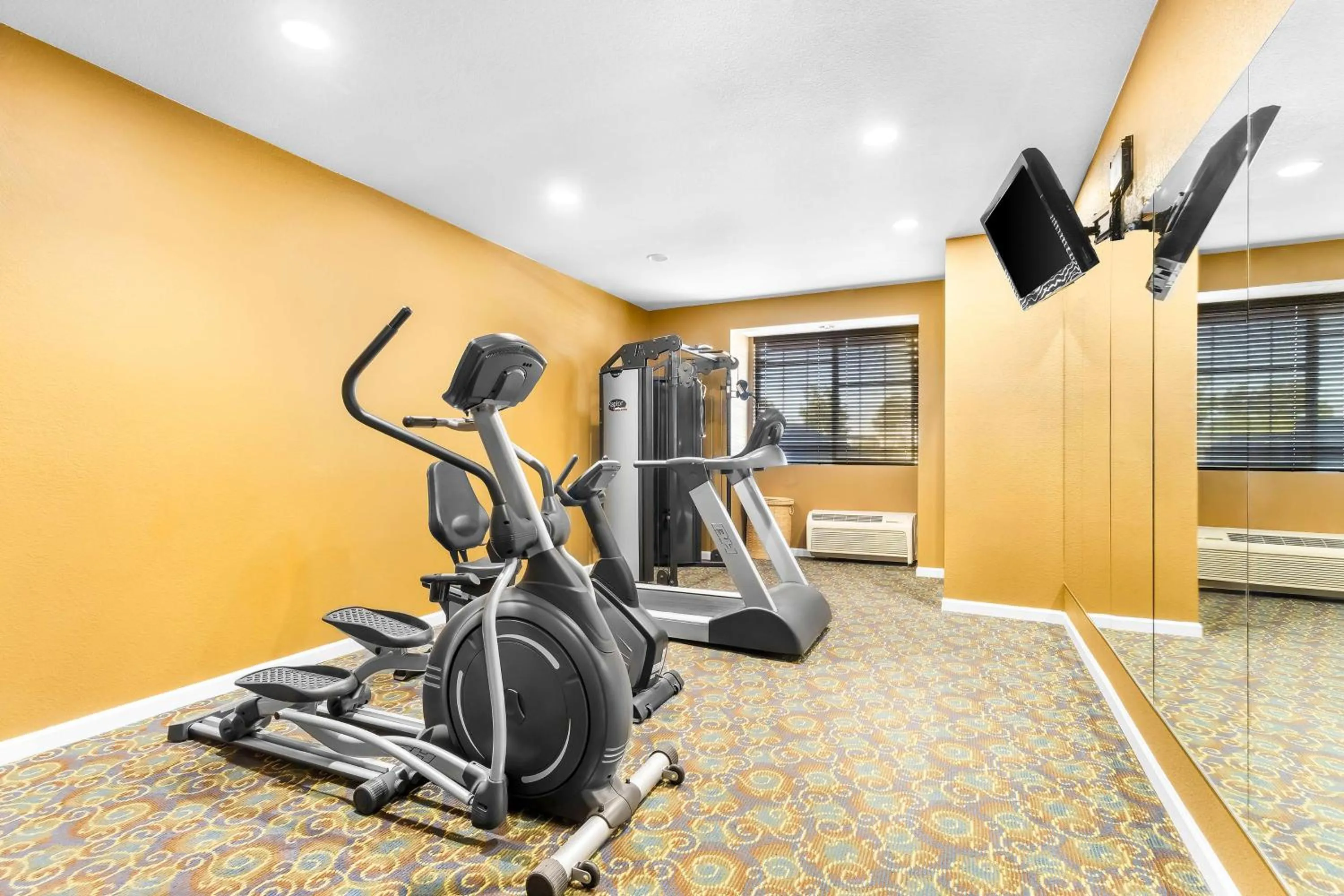 Fitness centre/facilities in Best Western California City Inn & Suites