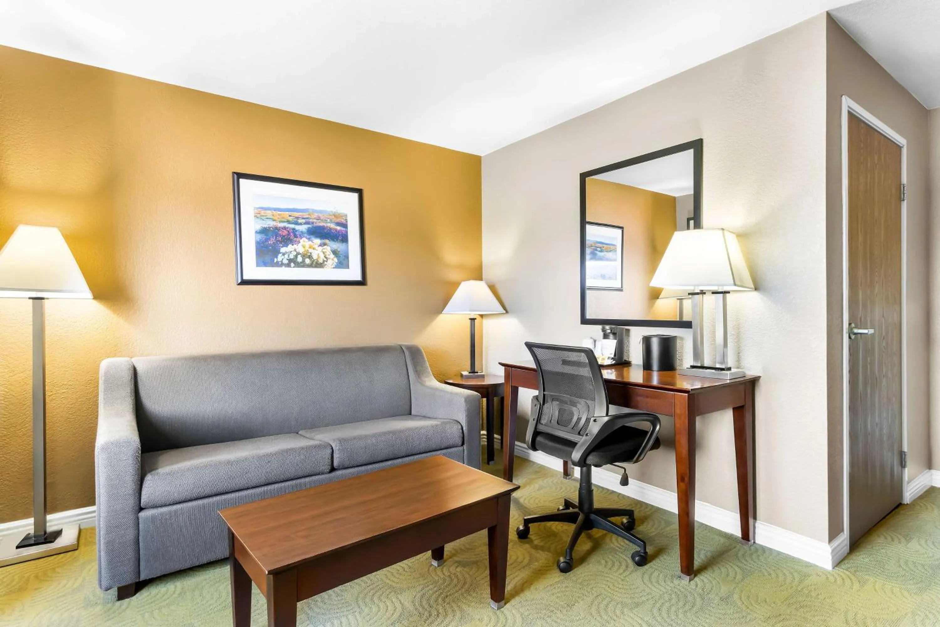 Photo of the whole room in Best Western California City Inn & Suites