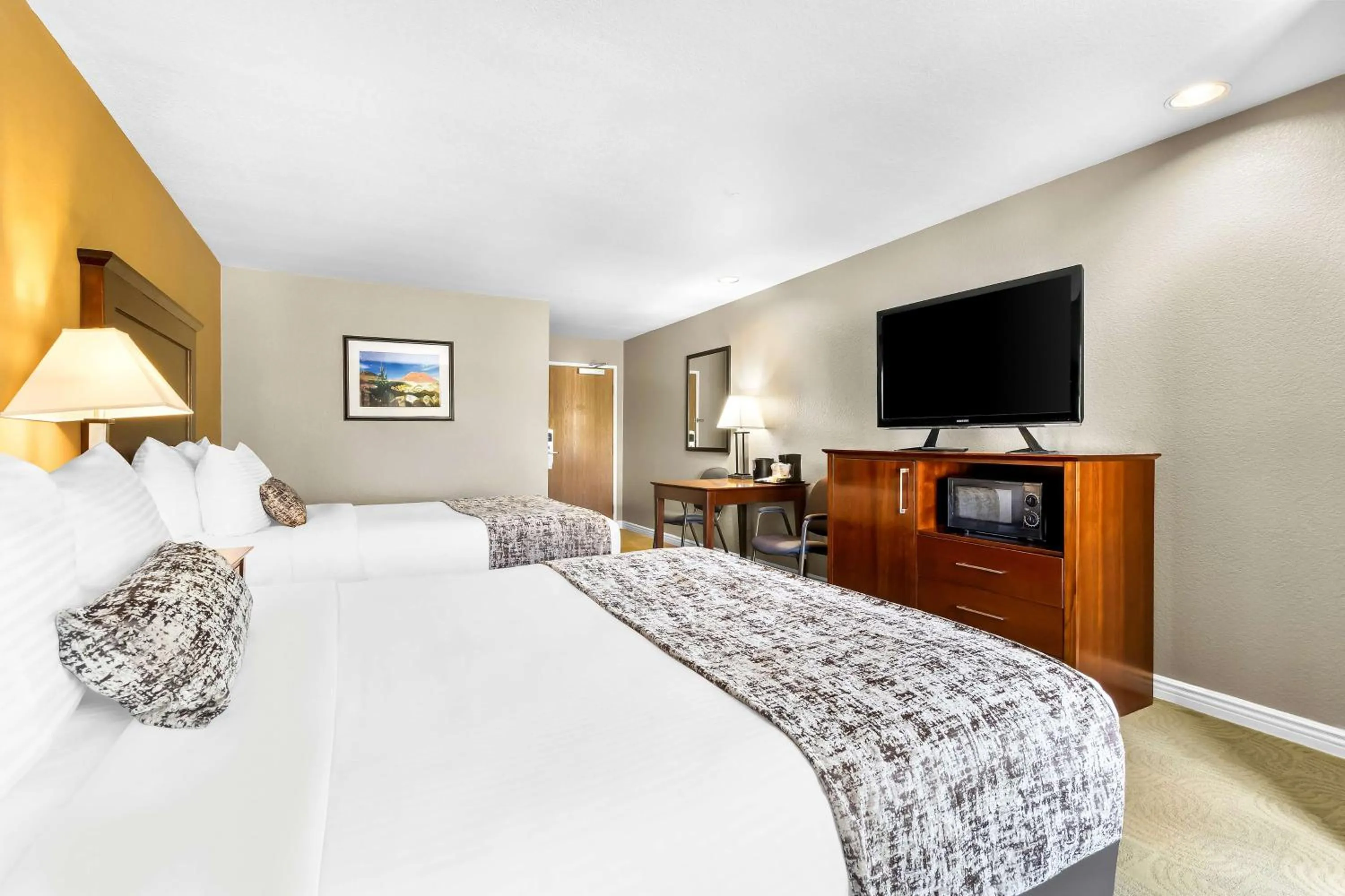 Bedroom, Bed in Best Western California City Inn & Suites