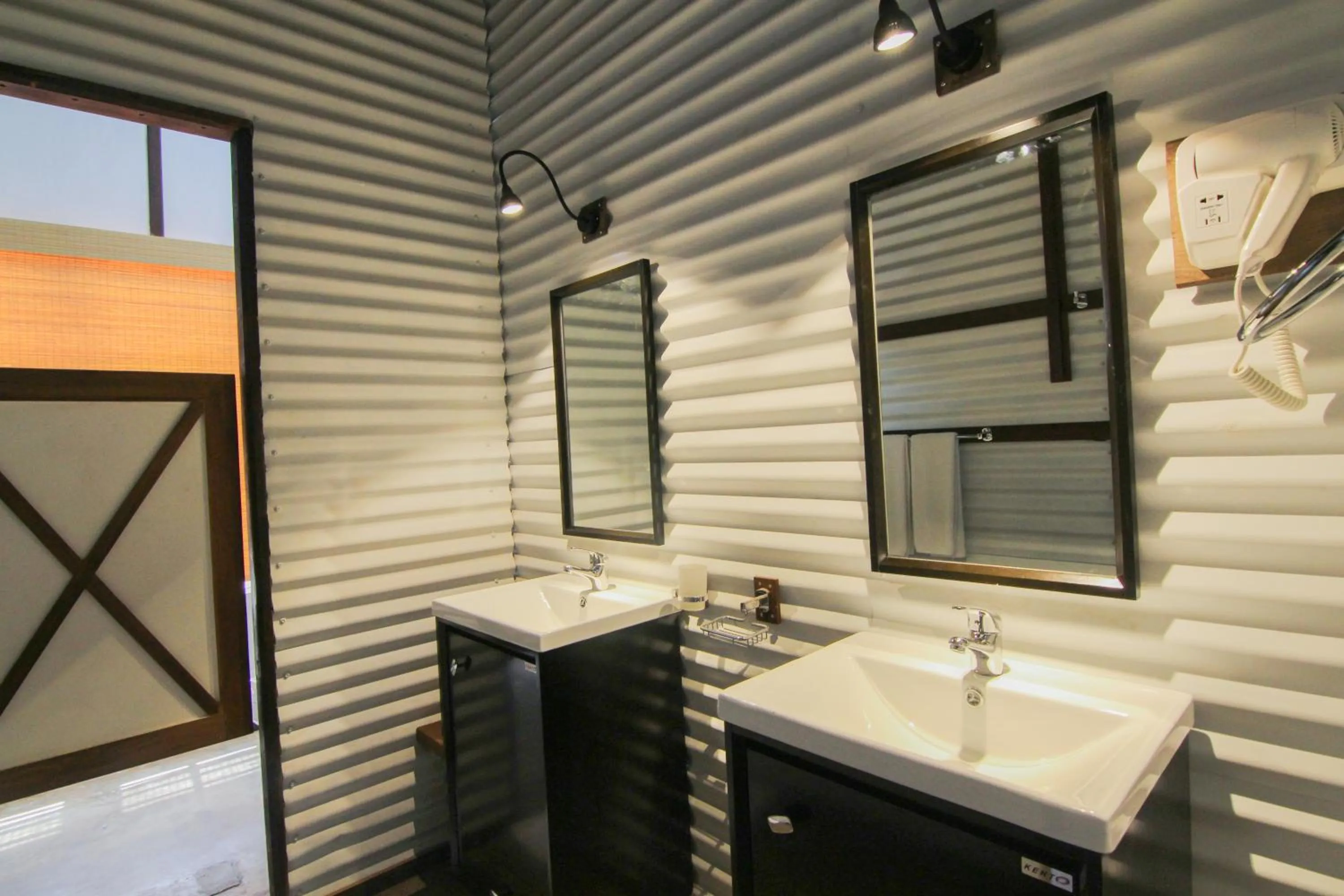 Bathroom in Tea and Experience Factory - Thema Collection