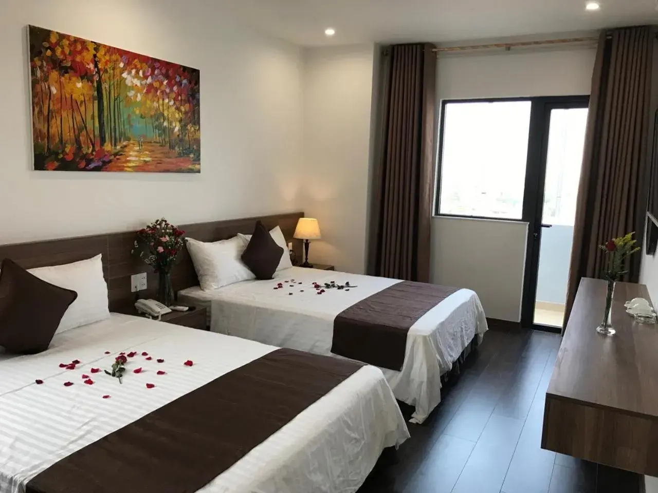 Superior Twin Room with City View in Windy Hotel Quang Binh Superior Twin Room with City View in Windy Hotel Quang Binh