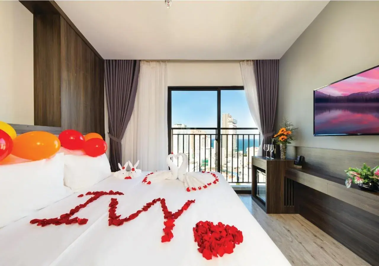 Double or Twin Room with Side Sea View in Ivy Hotel Nha Trang Double or Twin Room with Side Sea View in Ivy Hotel Nha Trang
