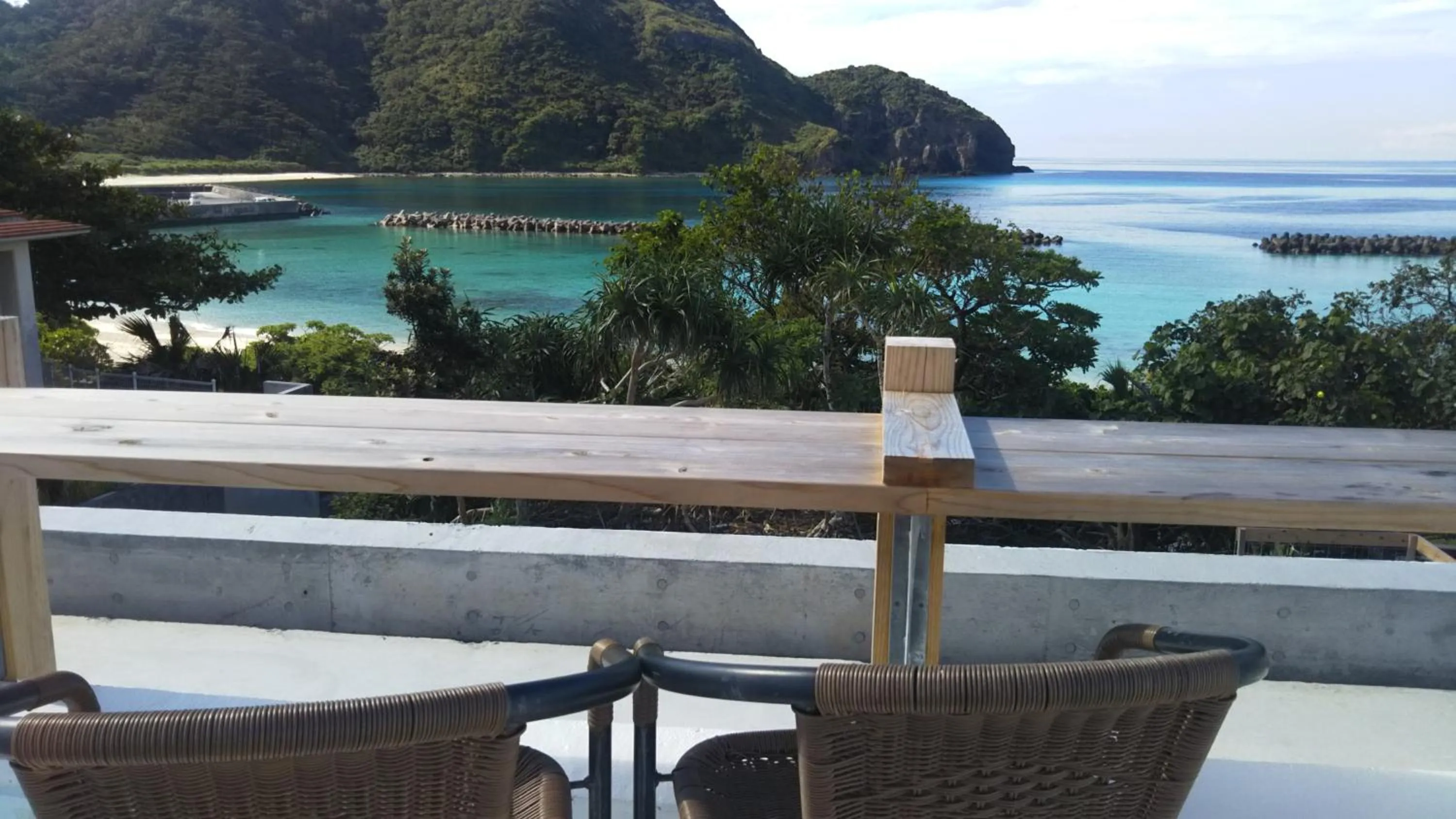 Balcony/Terrace in Blue Suites Hanamuro on the beach