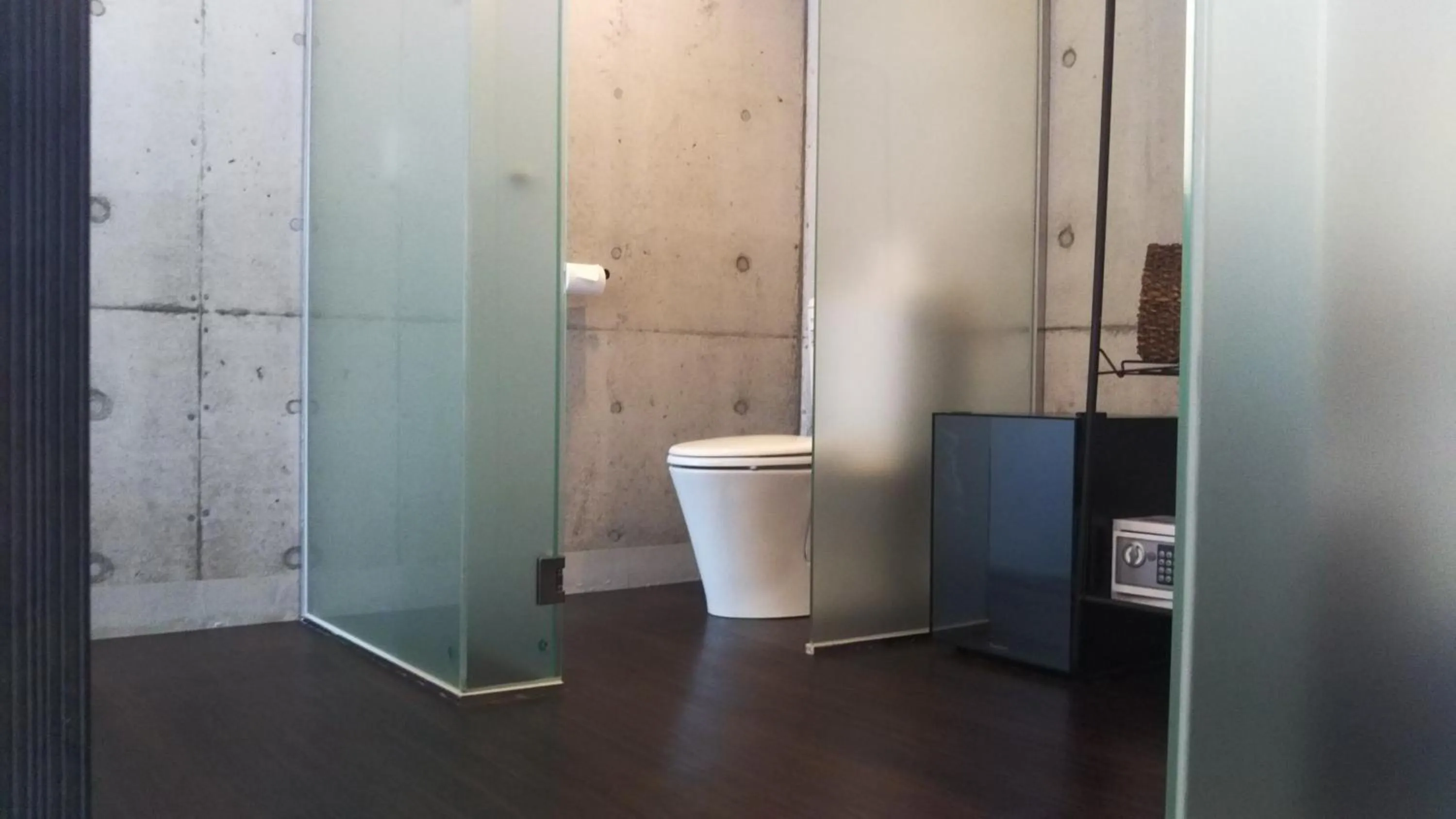 Bathroom in Blue Suites Hanamuro on the beach