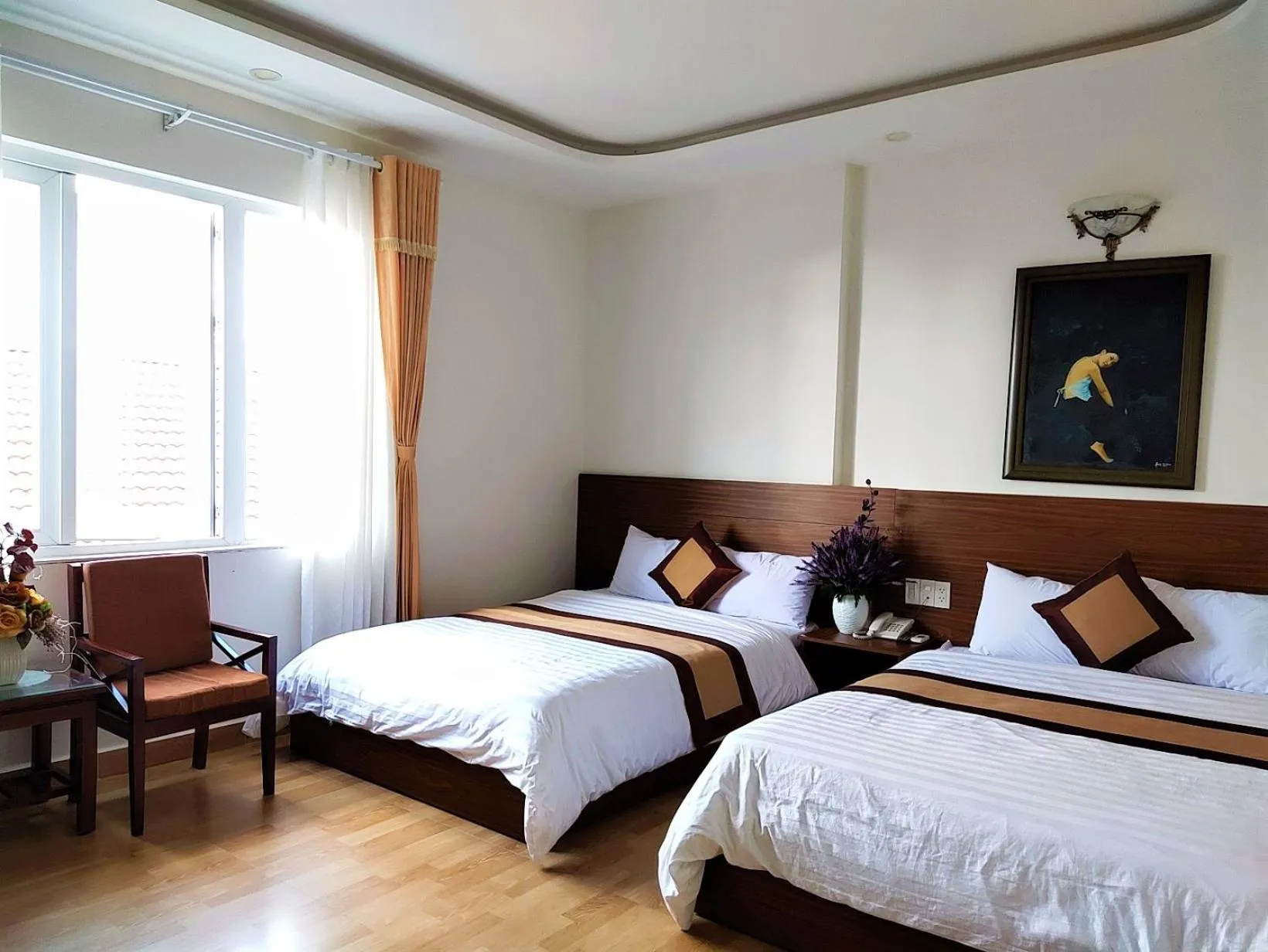 Bed in New Hampton Suits-Tam Xuan Centre Hotel