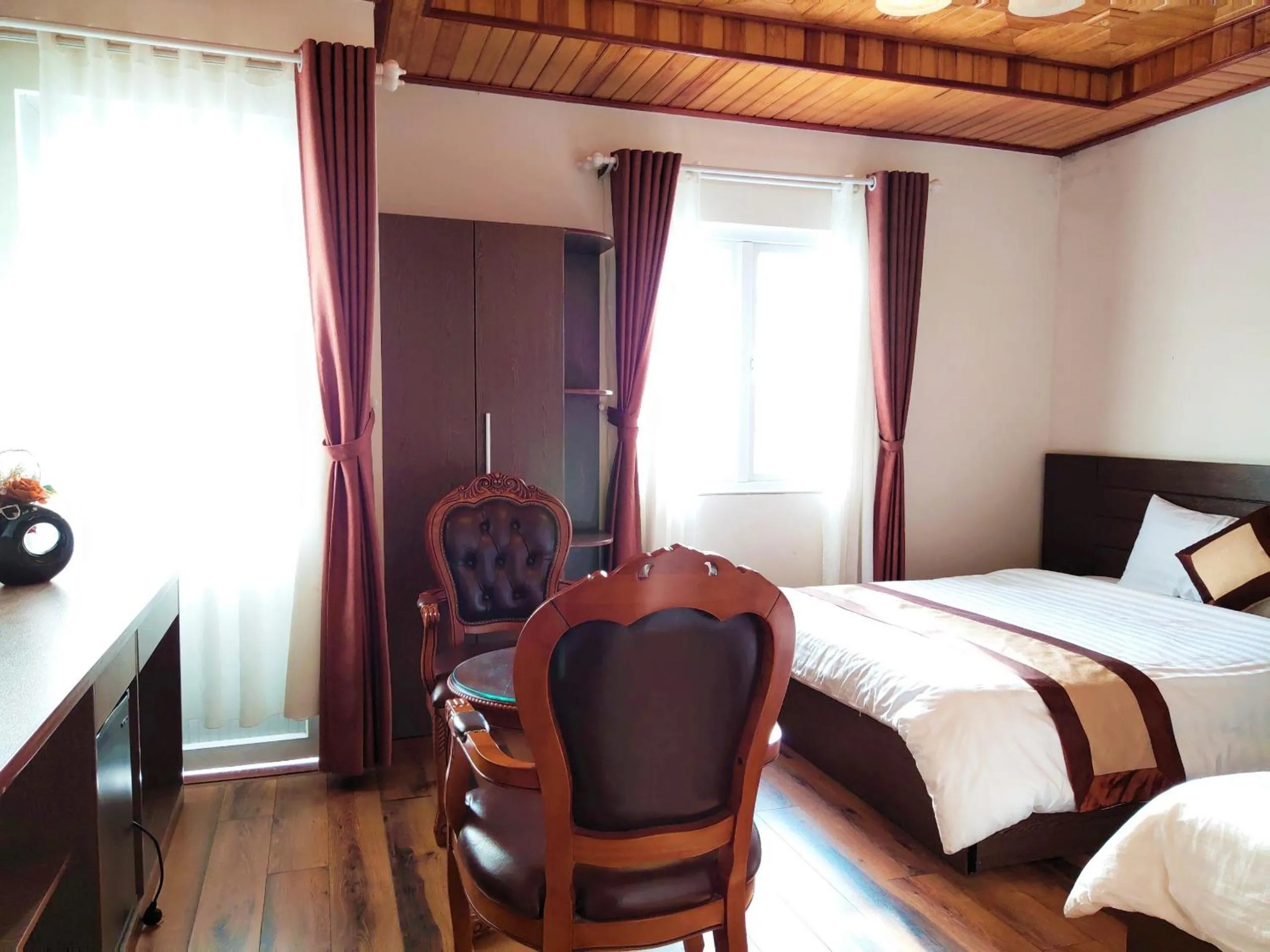 Bedroom, Bed in New Hampton Suits-Tam Xuan Centre Hotel