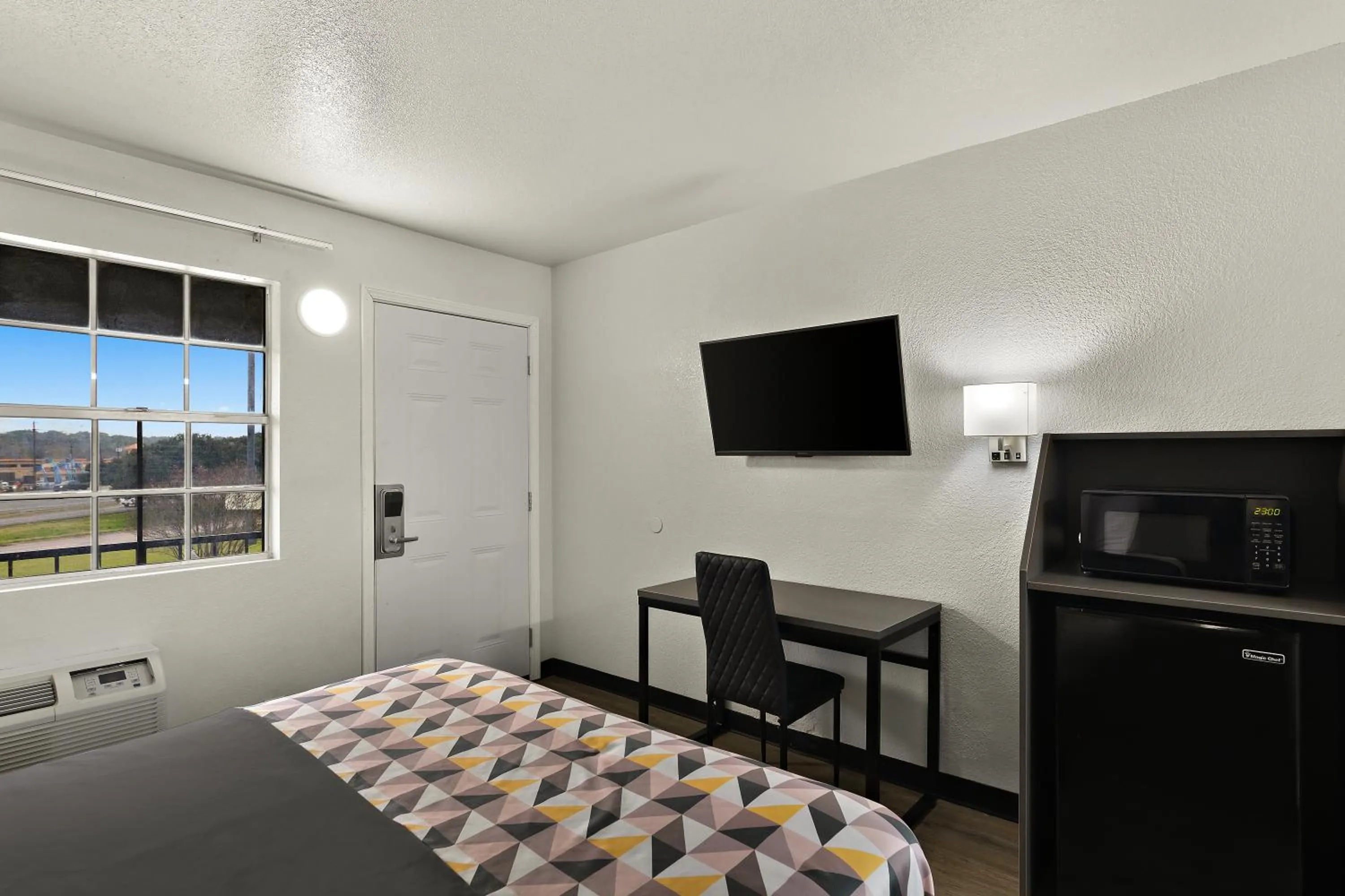 Bed in Knights Inn - Belton/Temple