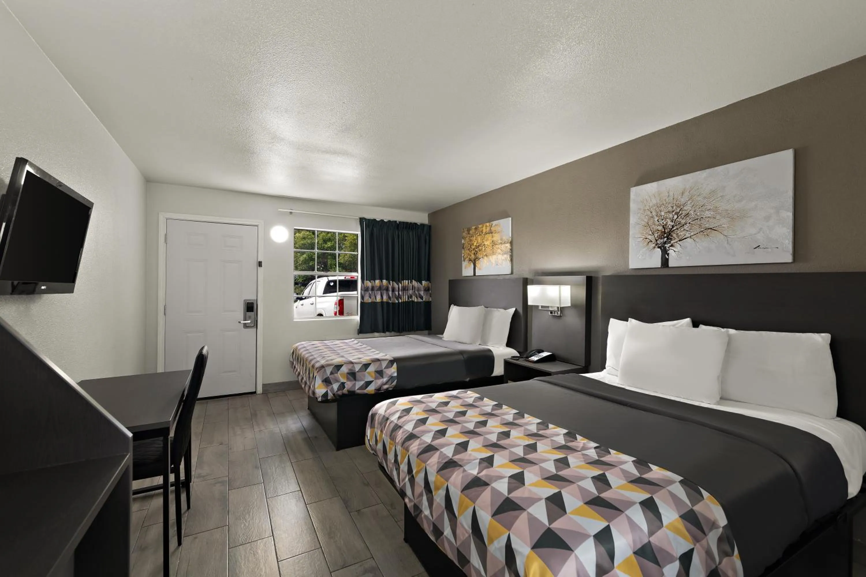 Bed in Knights Inn - Belton/Temple