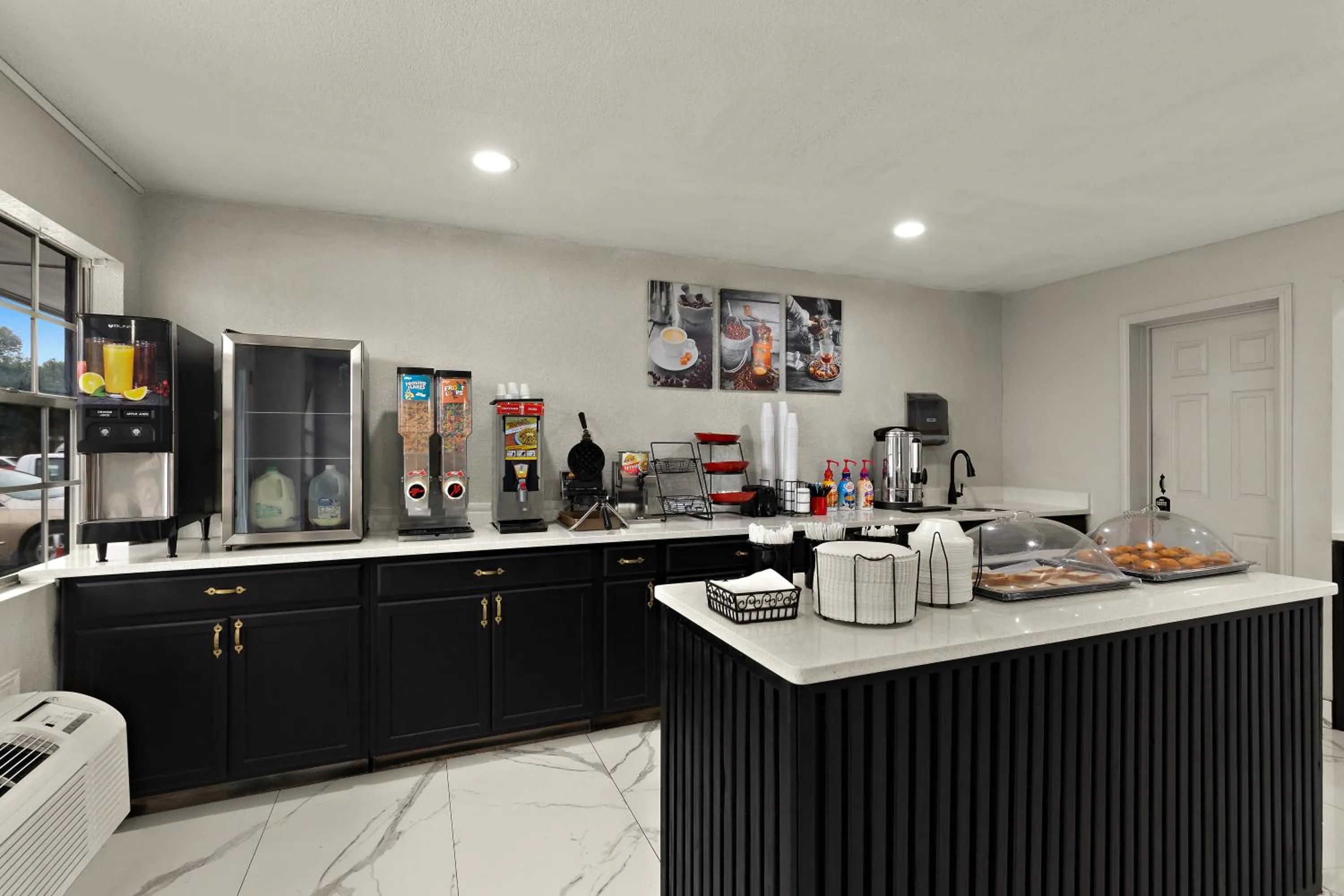 Coffee/tea facilities in Knights Inn - Belton/Temple