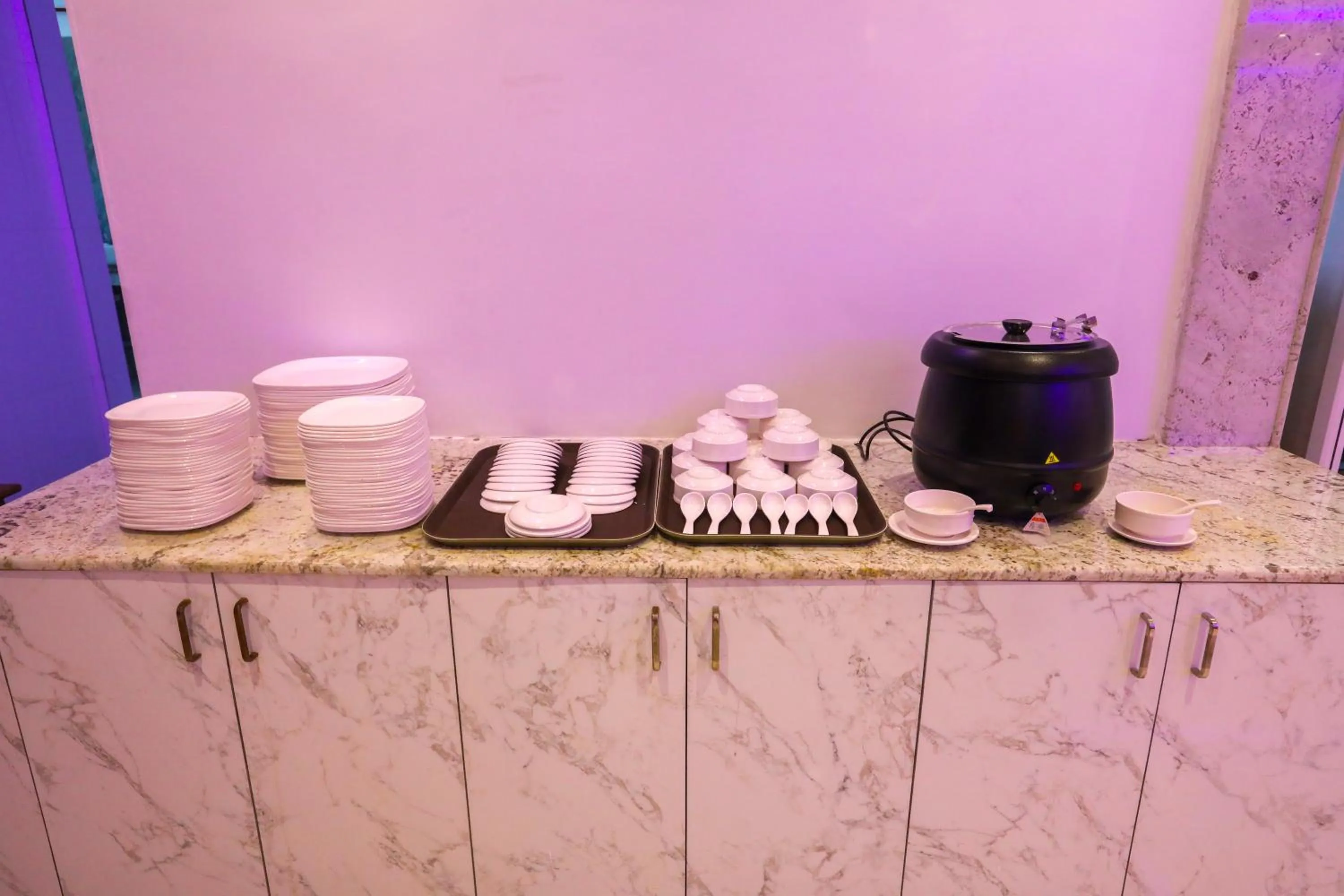 Food and drinks in Nitheesh Residency