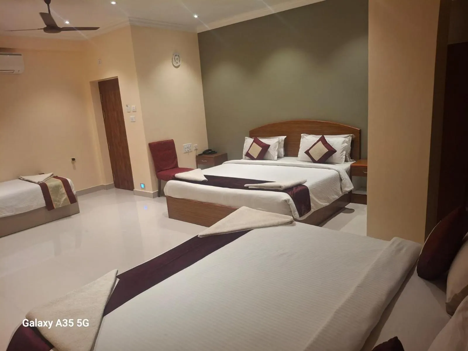 Bed in Nitheesh Residency