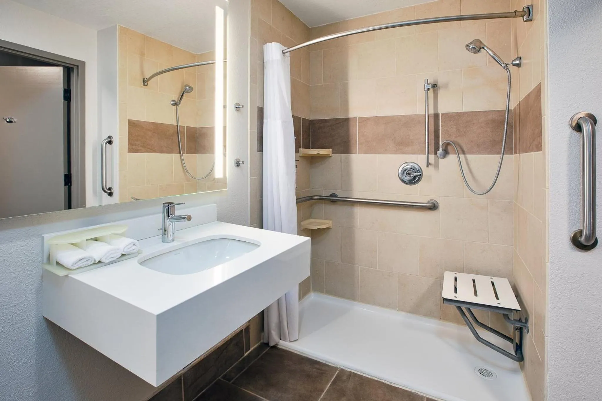 Photo of the whole room in Holiday Inn Express Silver City by IHG