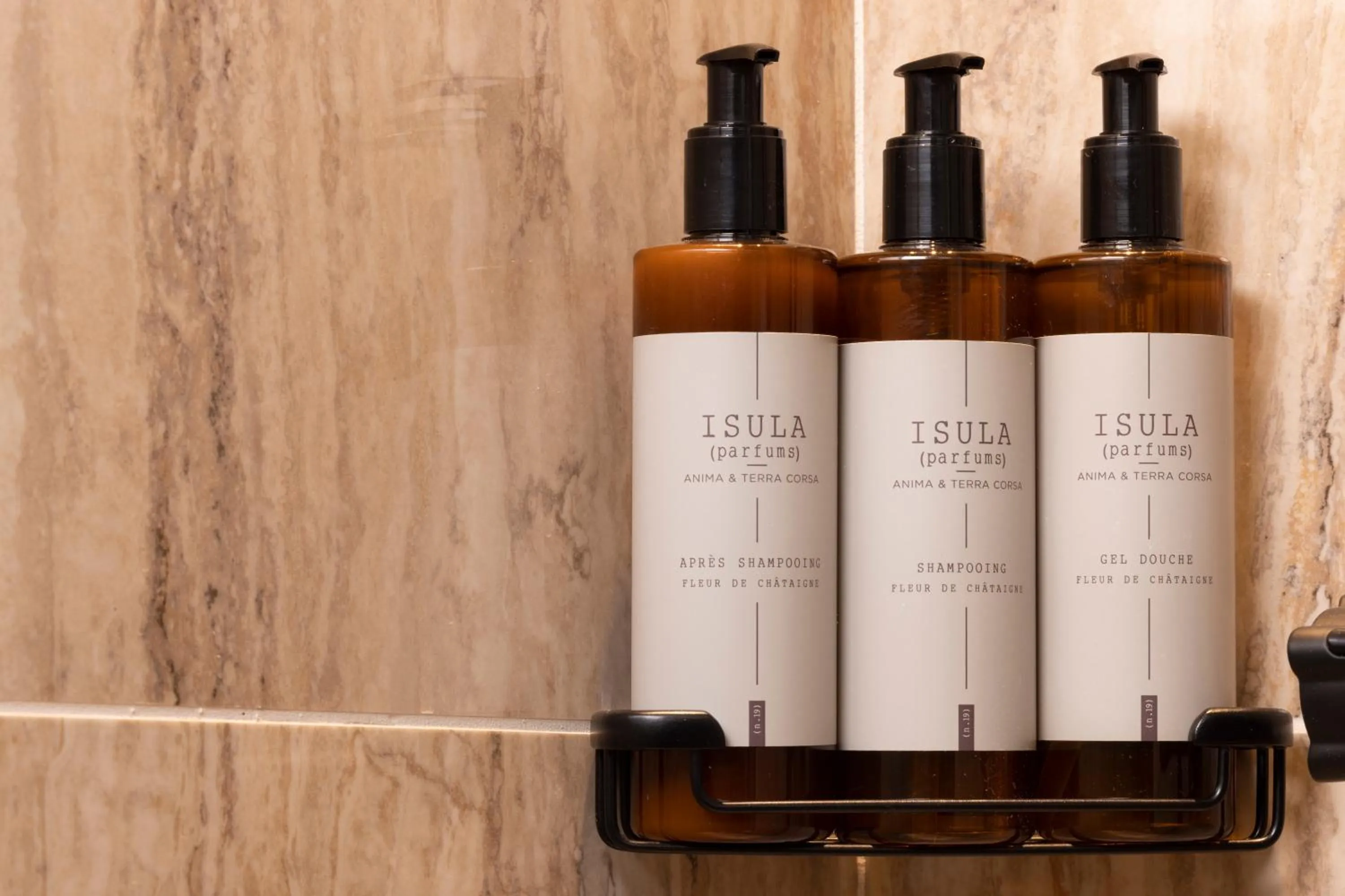 Bathroom in Hôtel Toujours & Spa