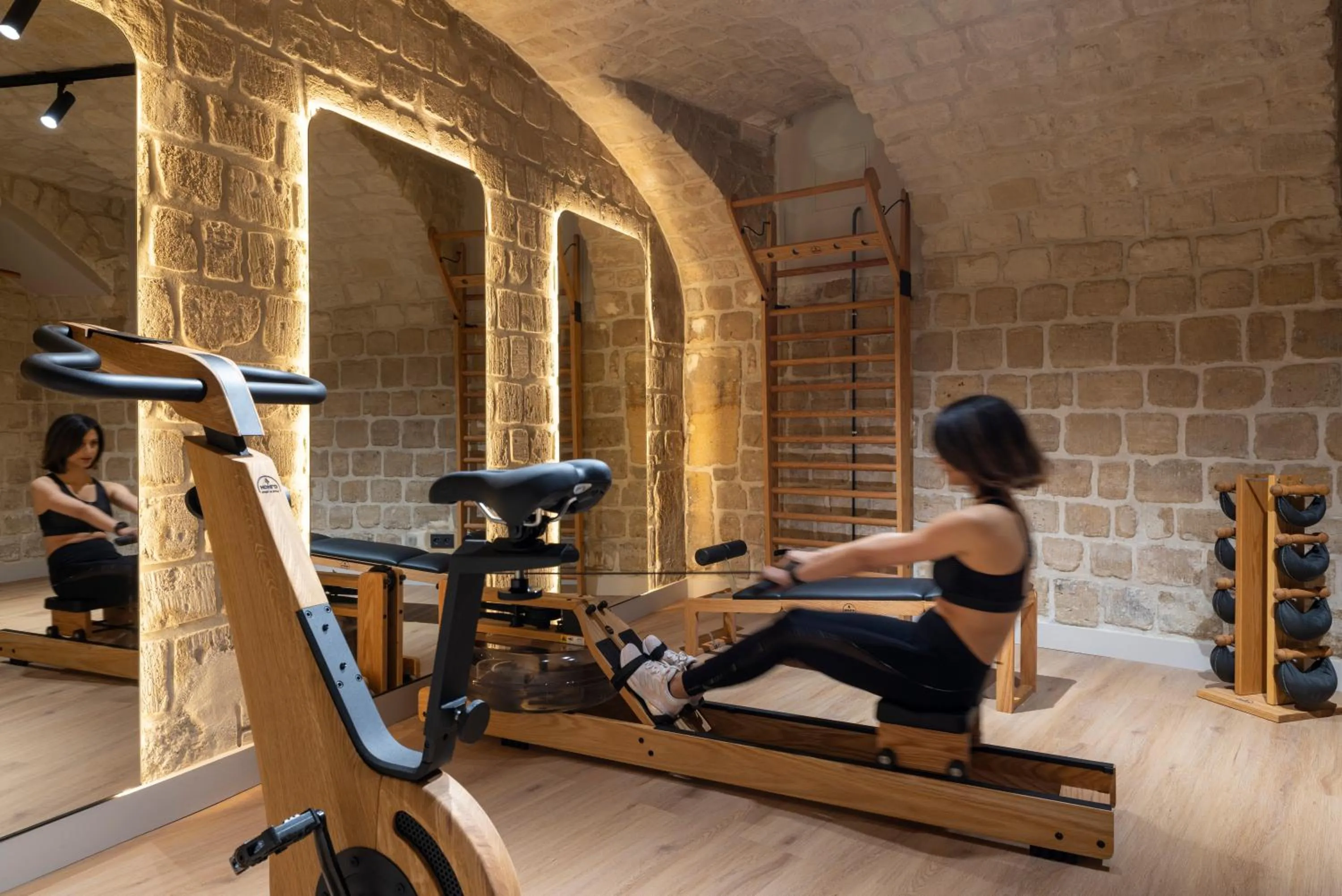 Fitness centre/facilities in Hôtel Toujours & Spa