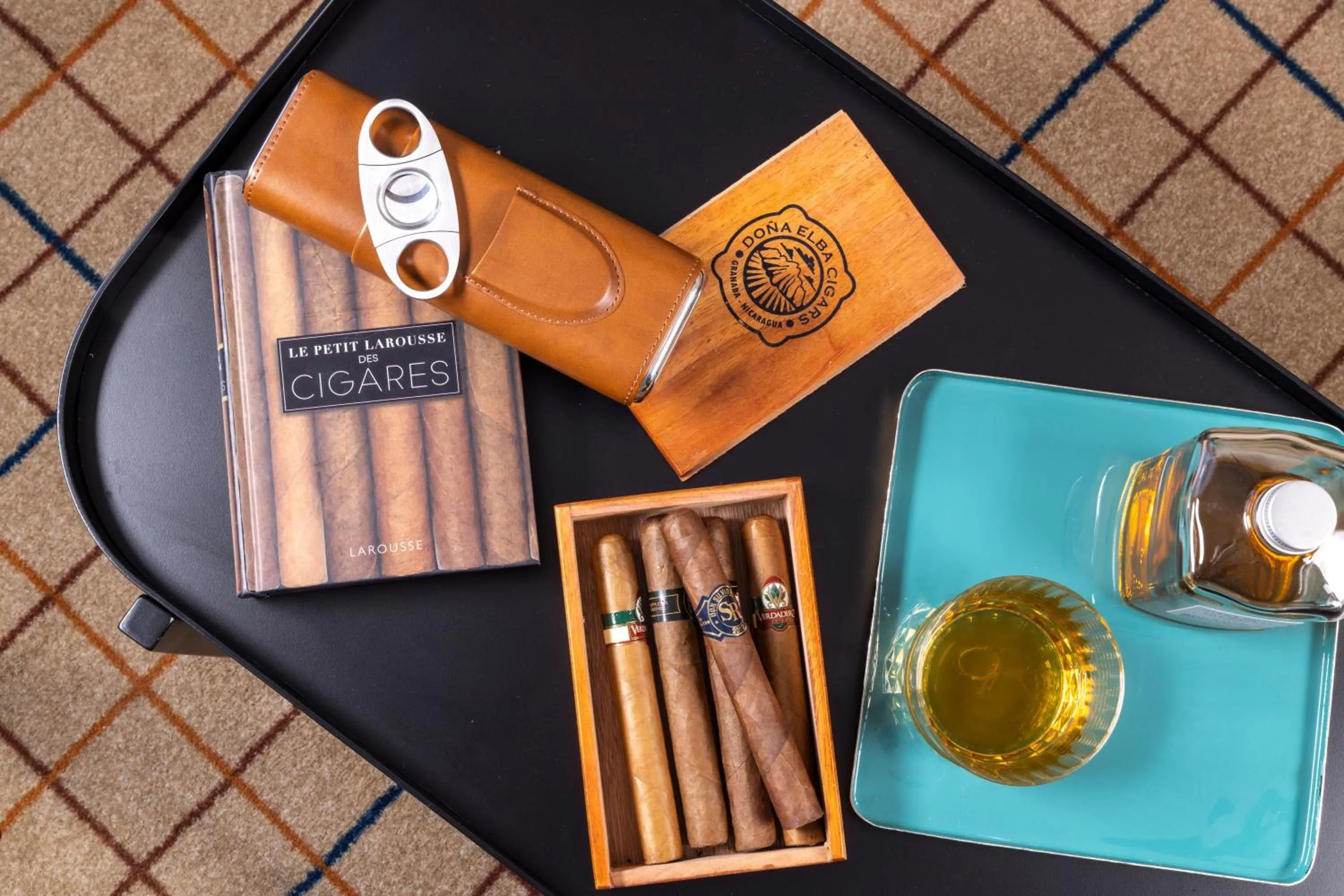 Food and drinks in Hôtel Toujours & Spa