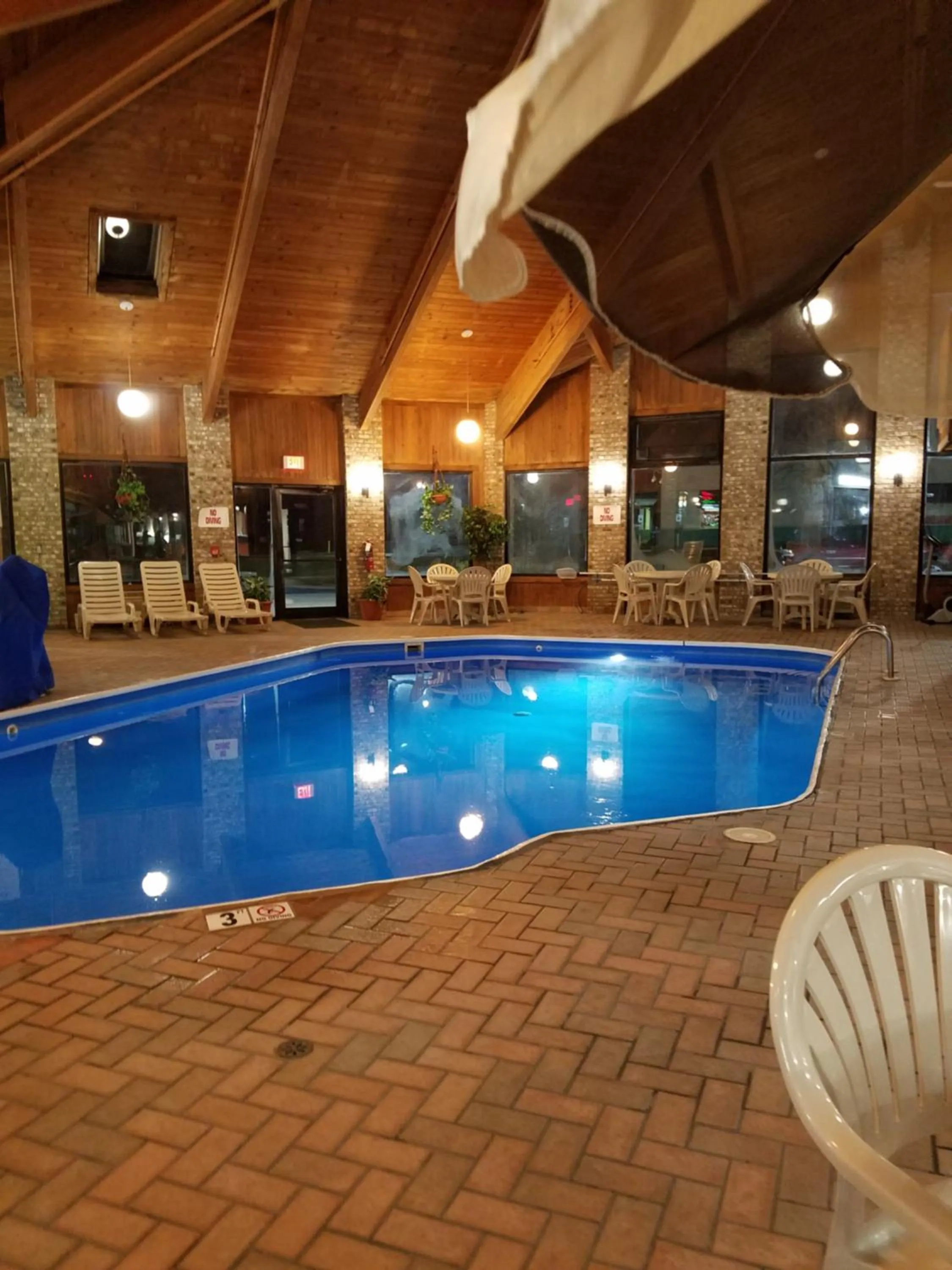 Swimming pool in Baymont by Wyndham Washington Court House