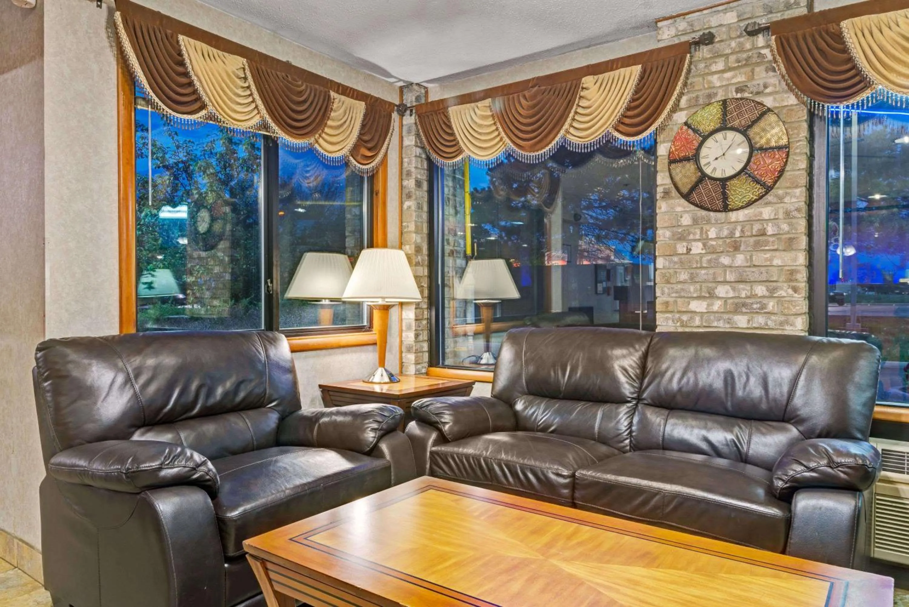 Lobby or reception in Baymont by Wyndham Washington Court House