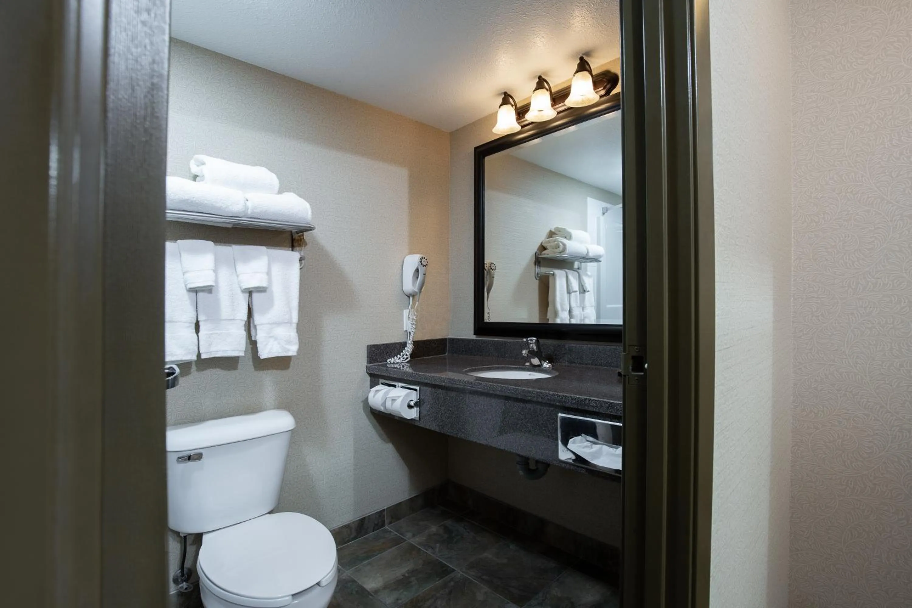 Bathroom in Pomeroy Hotel Fort St. John
