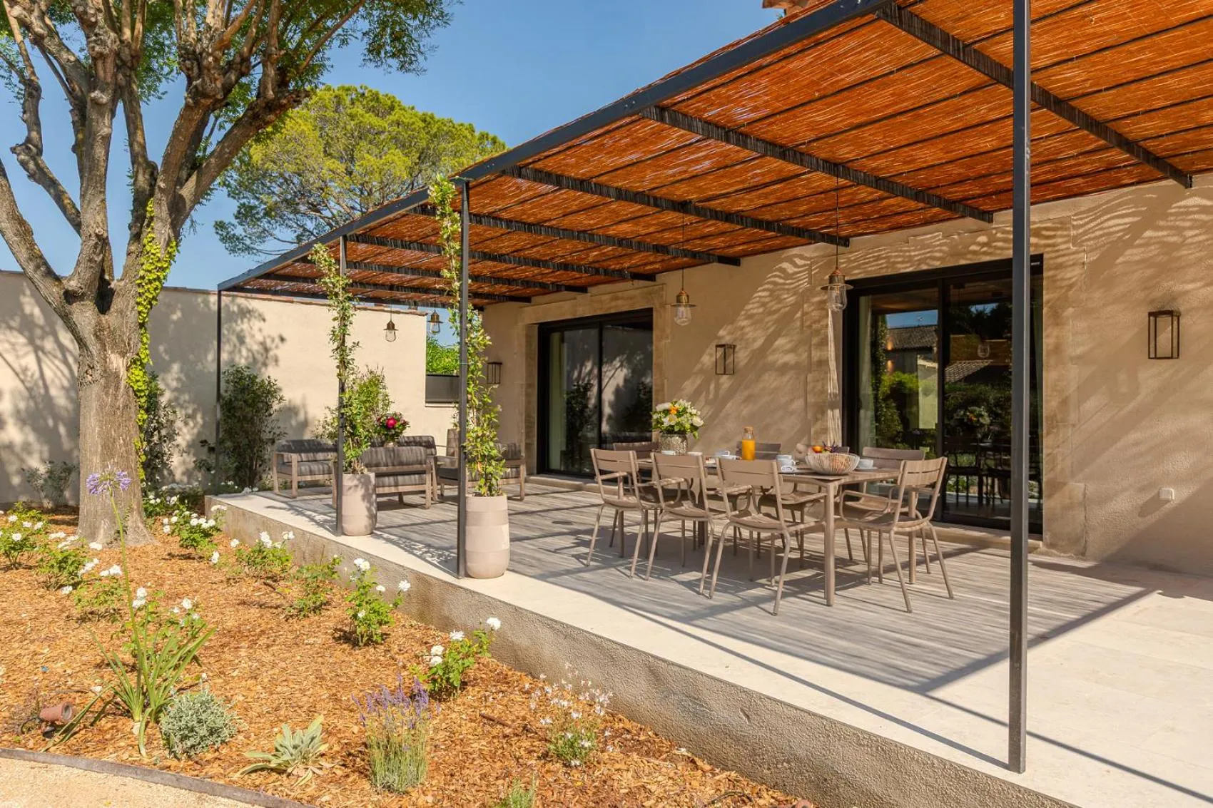 Patio in Le Vallon de Valrugues Hotel Spa & Villas