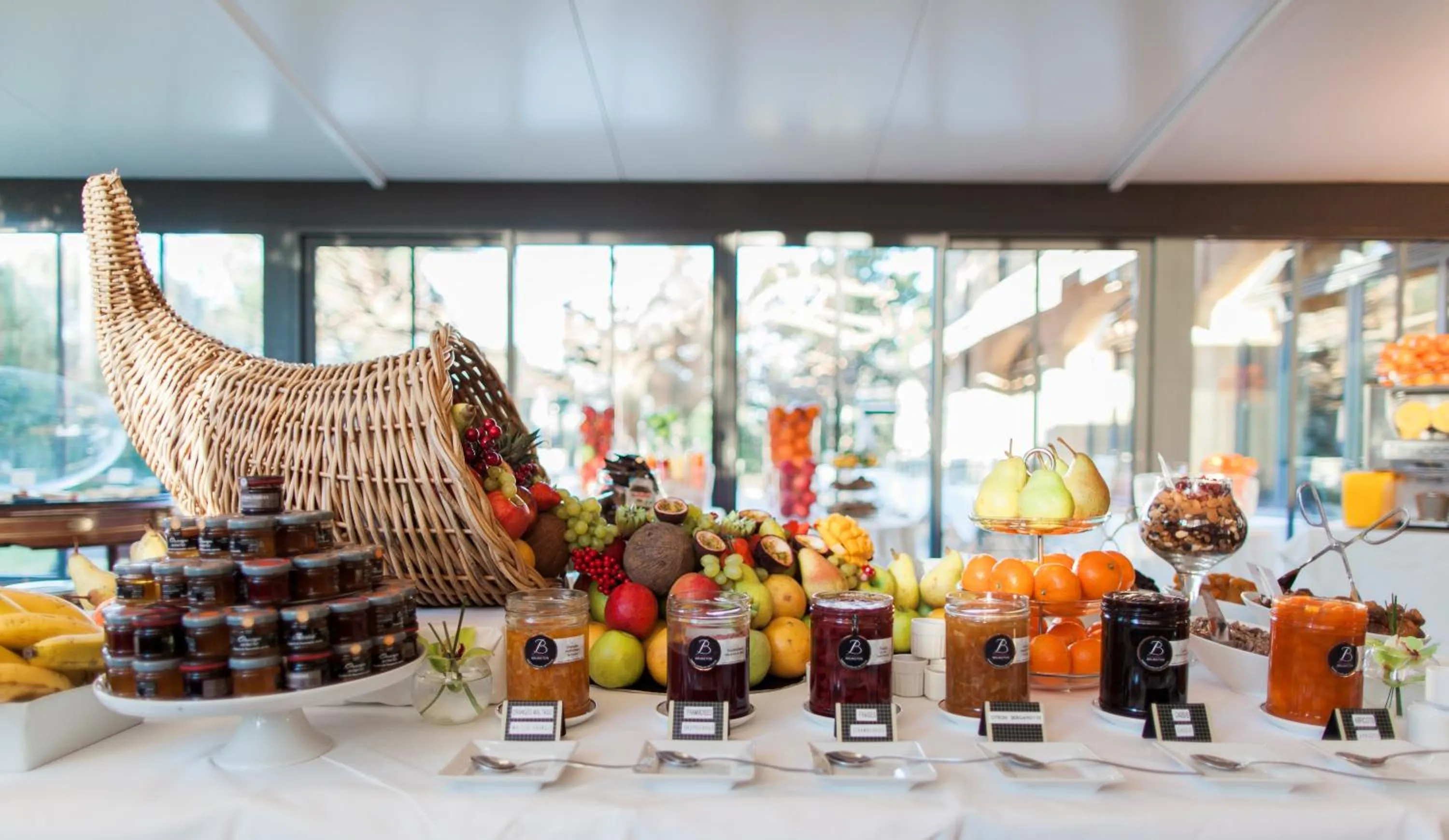 Buffet breakfast in Le Vallon de Valrugues Hotel Spa & Villas