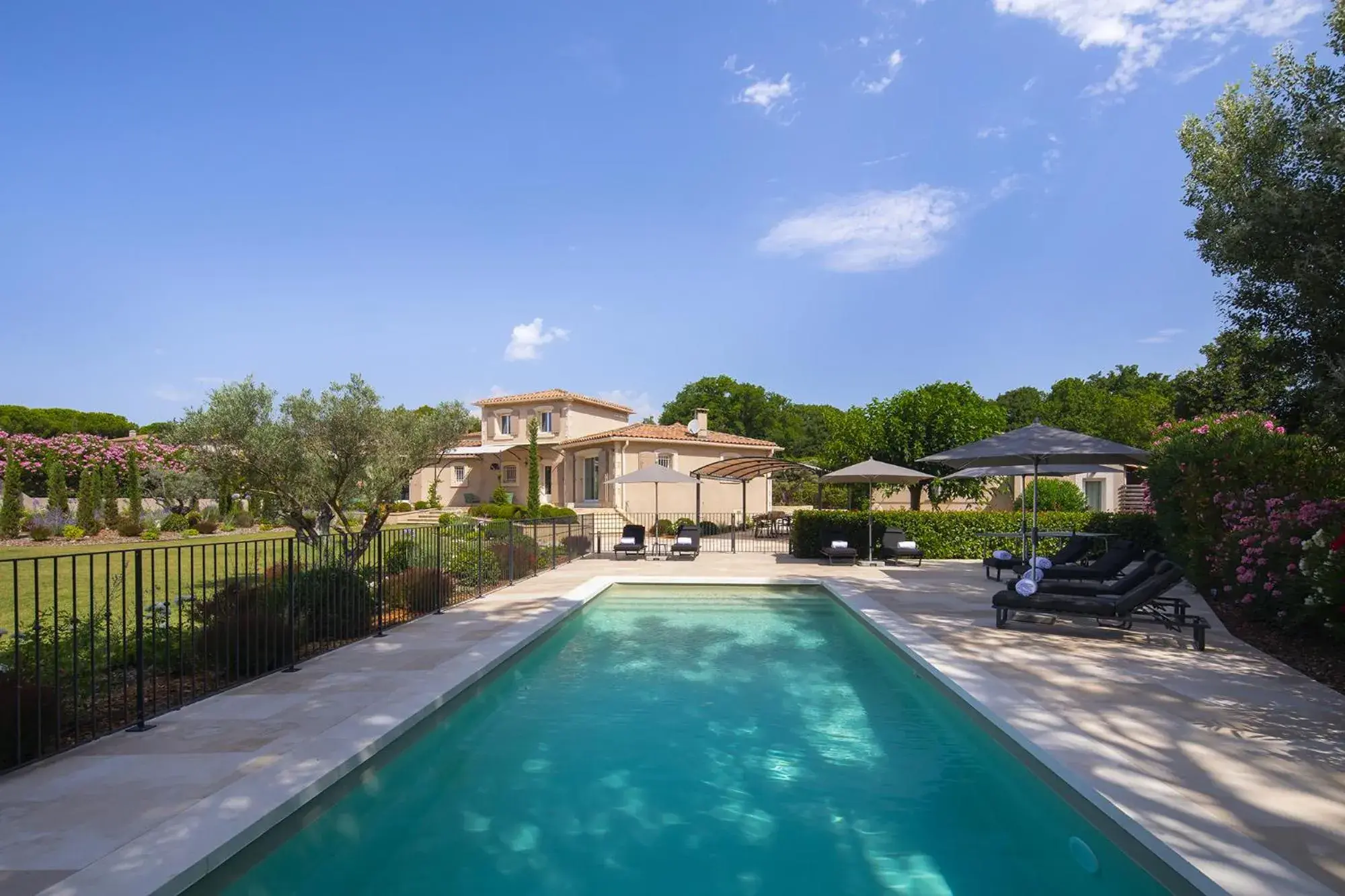 Superior Villa in Le Vallon de Valrugues Hotel Spa & Villas Superior Villa in Le Vallon de Valrugues Hotel Spa & Villas