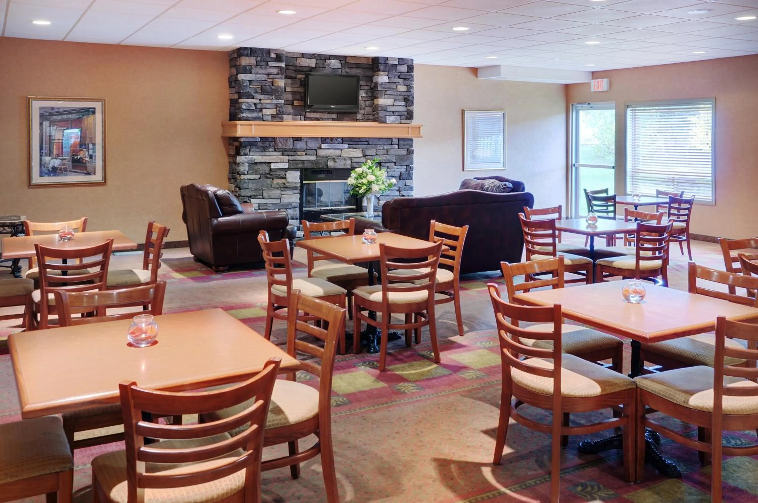 Area and facilities in Pomeroy Inn and Suites Chetwynd
