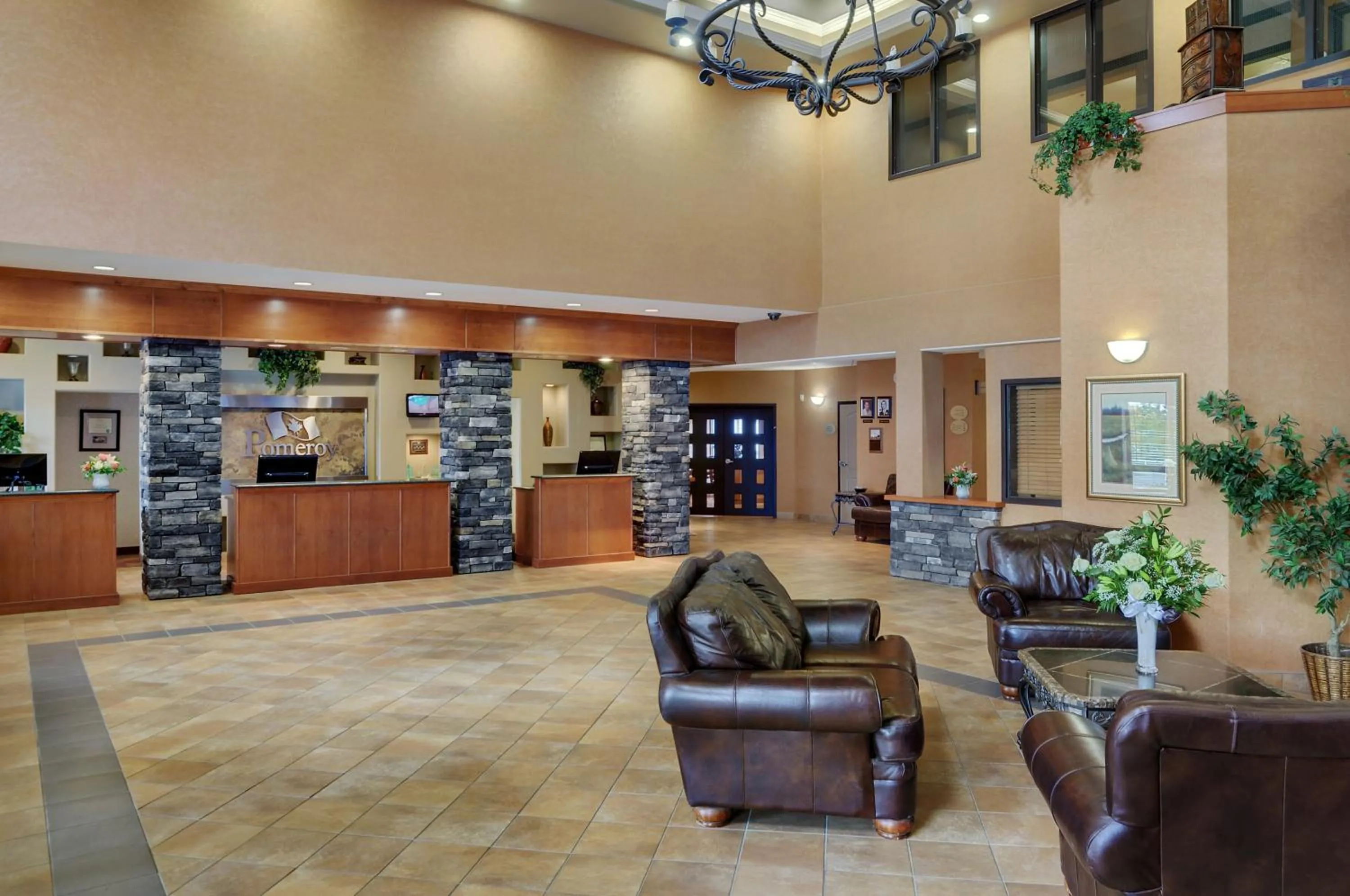 Lobby or reception in Pomeroy Inn & Suites Fort St. John