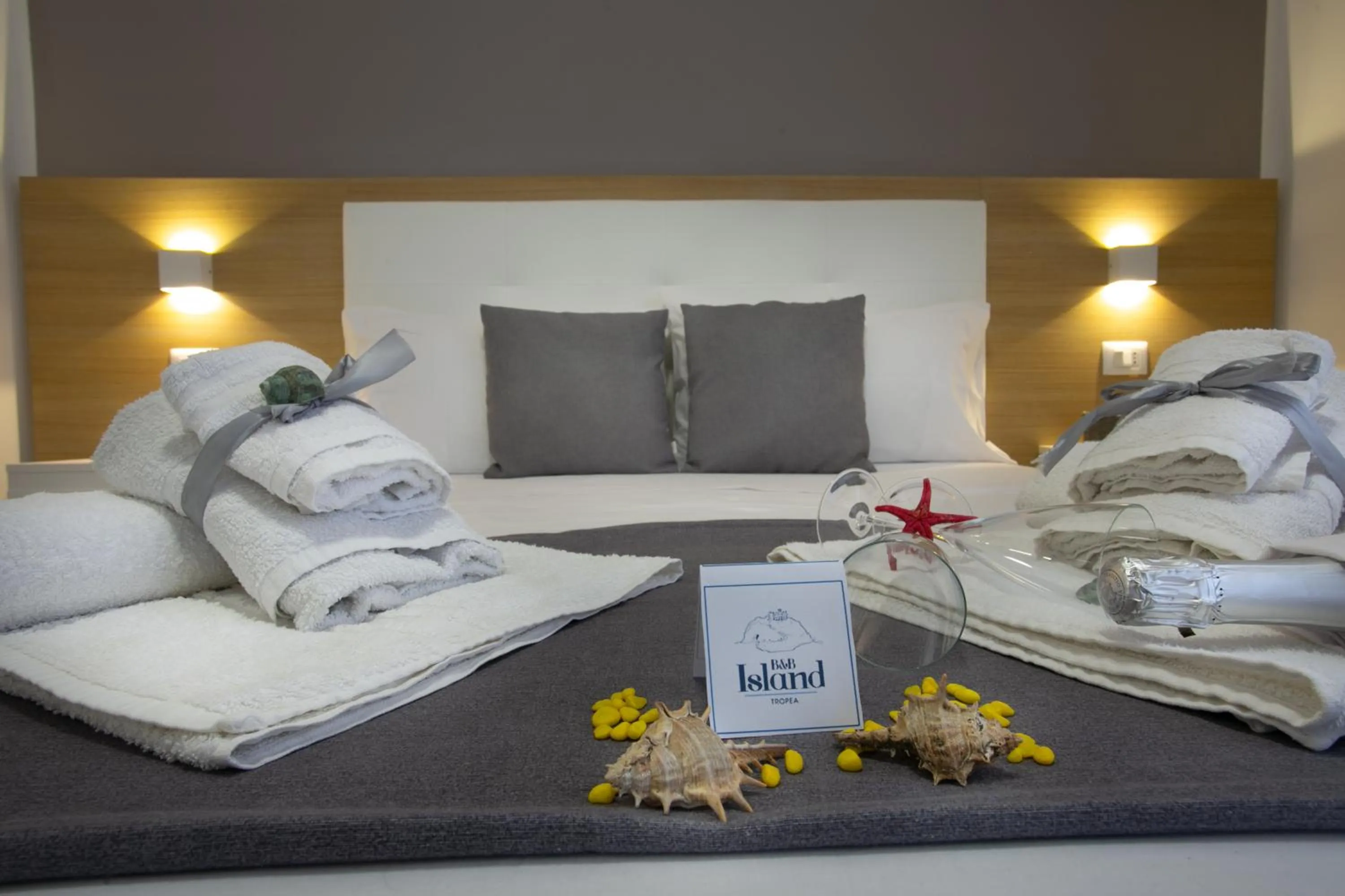 Bed in B&B Island Tropea -Sea View Rooms & Suites-