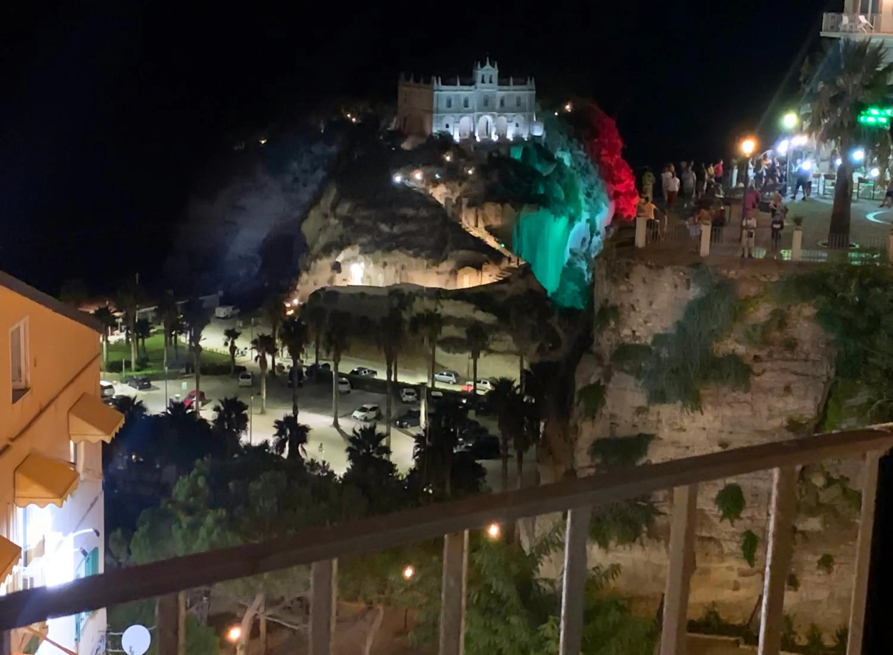 Night in B&B Island Tropea -Sea View Rooms & Suites-