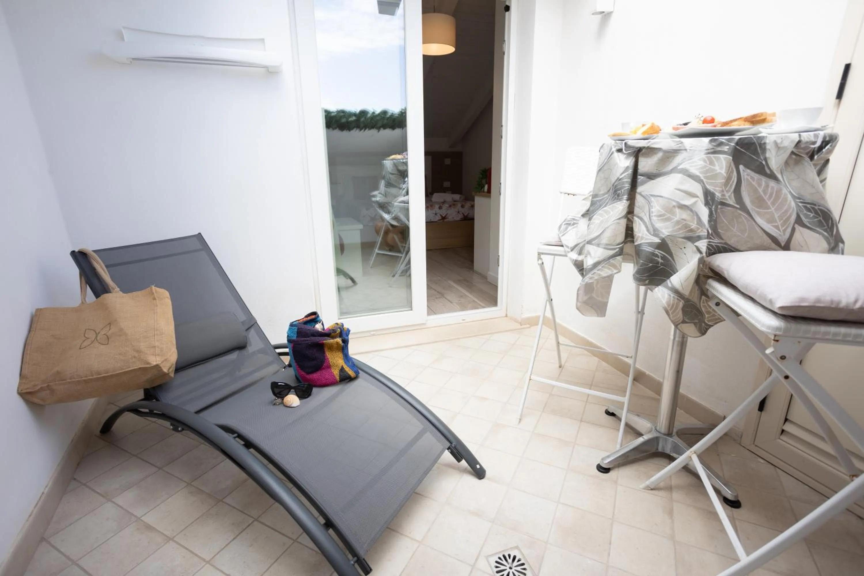 Patio in B&B Island Tropea -Sea View Rooms & Suites-