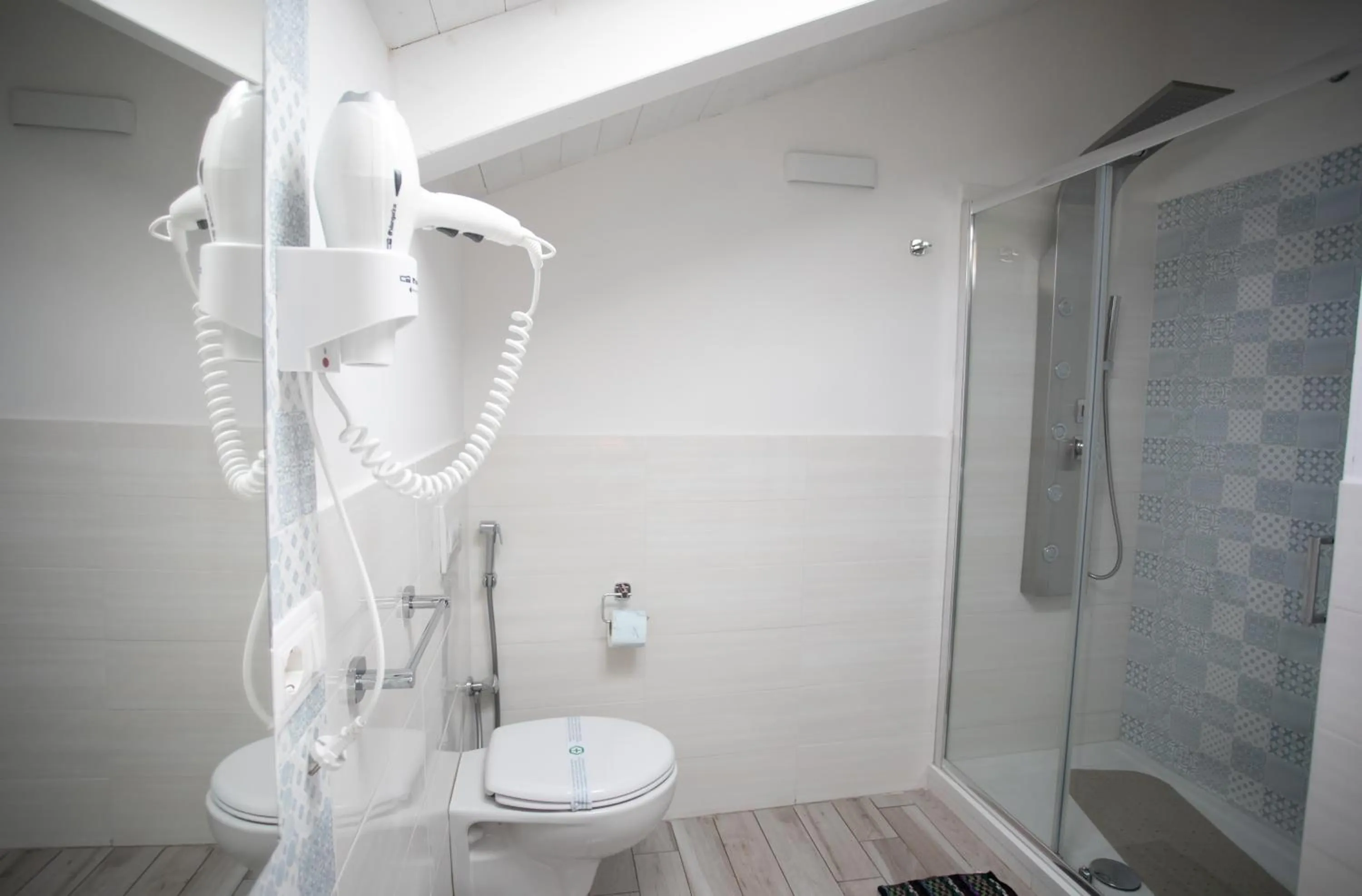 Shower in B&B Island Tropea -Sea View Rooms & Suites-