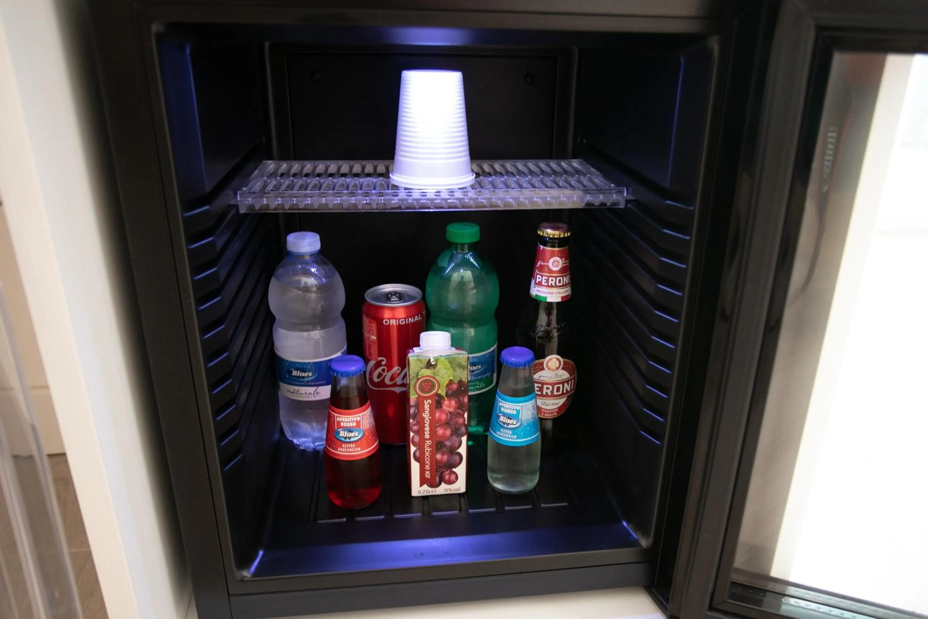 Food and drinks in B&B Island Tropea -Sea View Rooms & Suites-