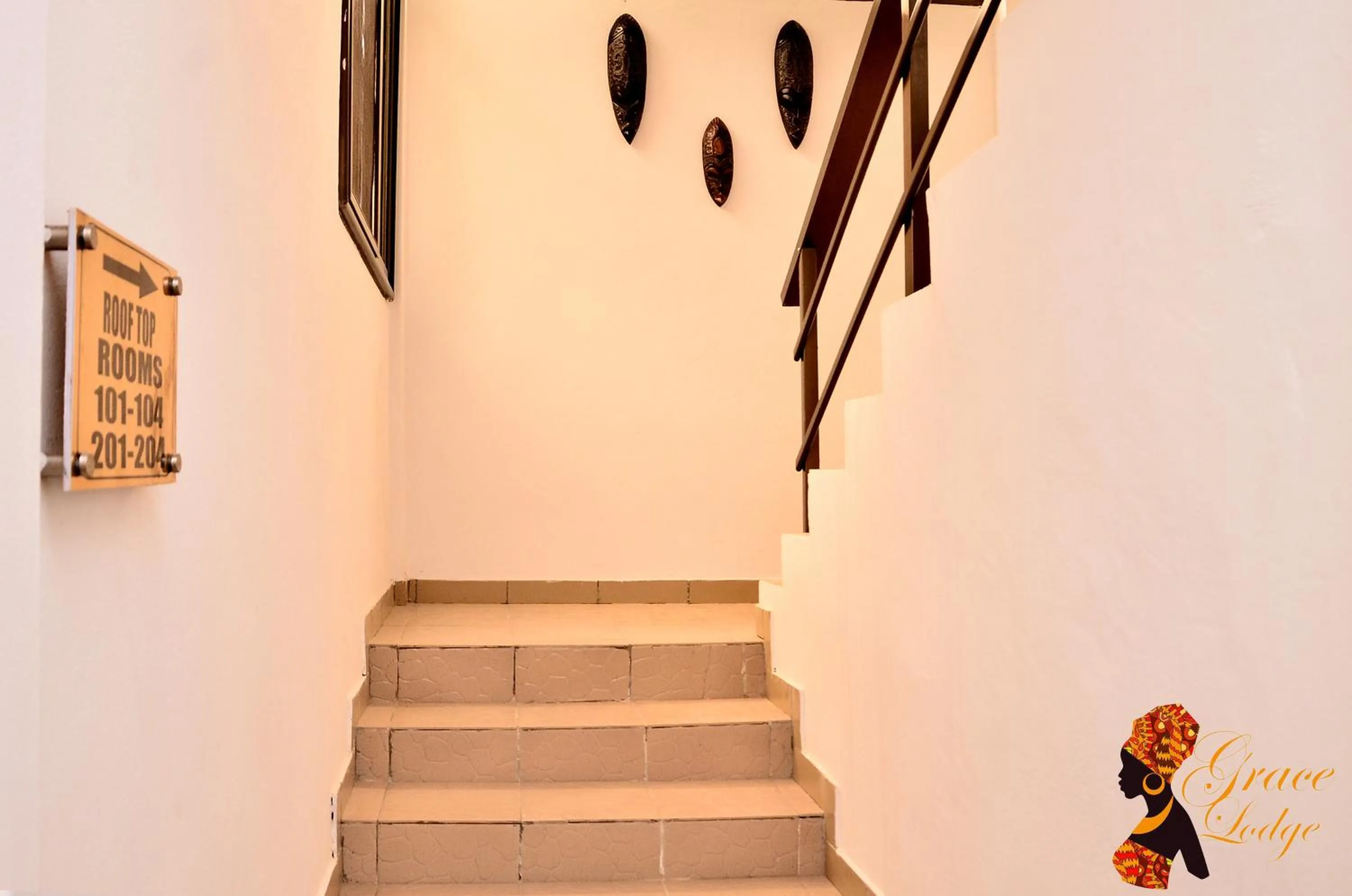 Facade/entrance in GRACE LODGE