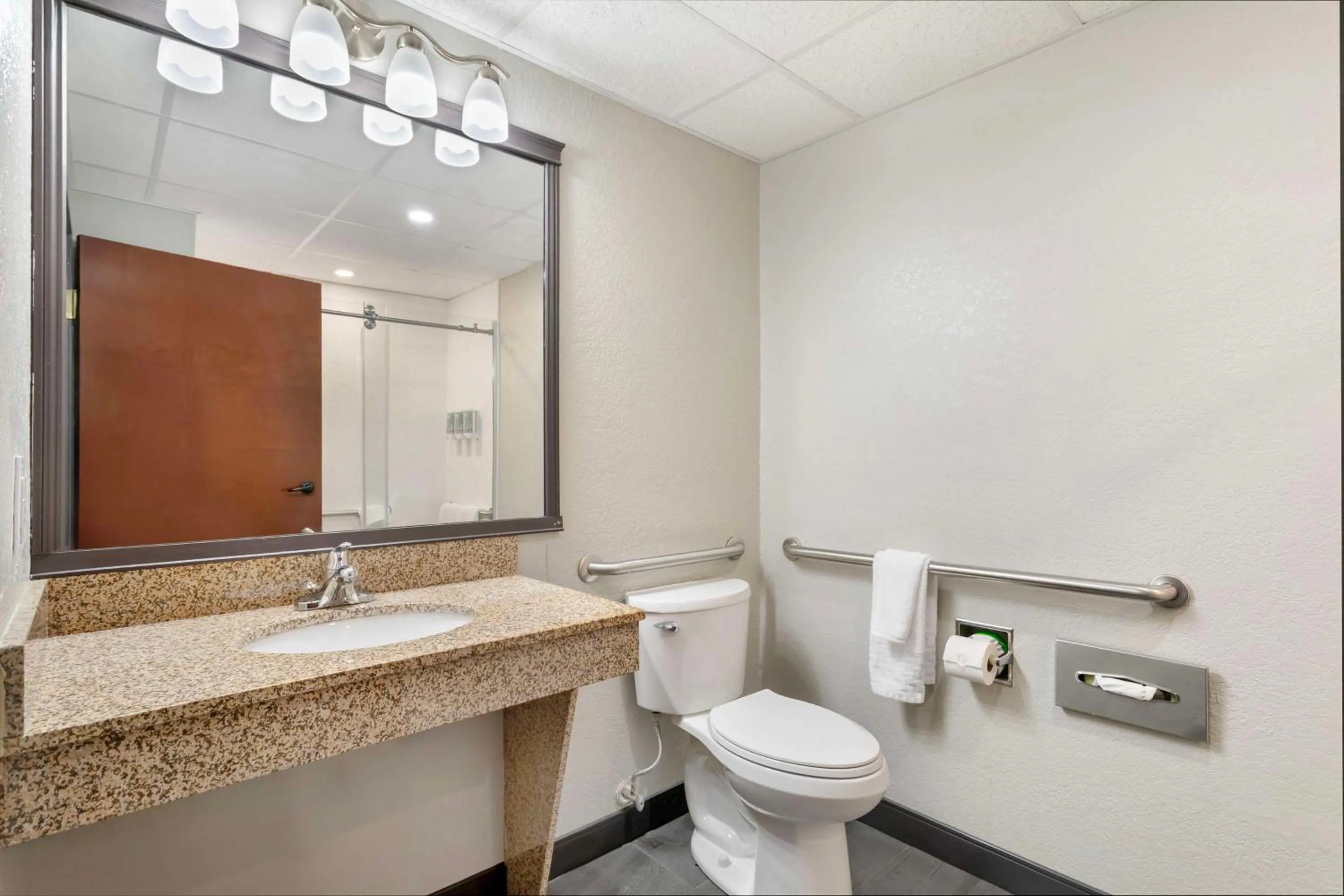 Bathroom in Best Western of Wise