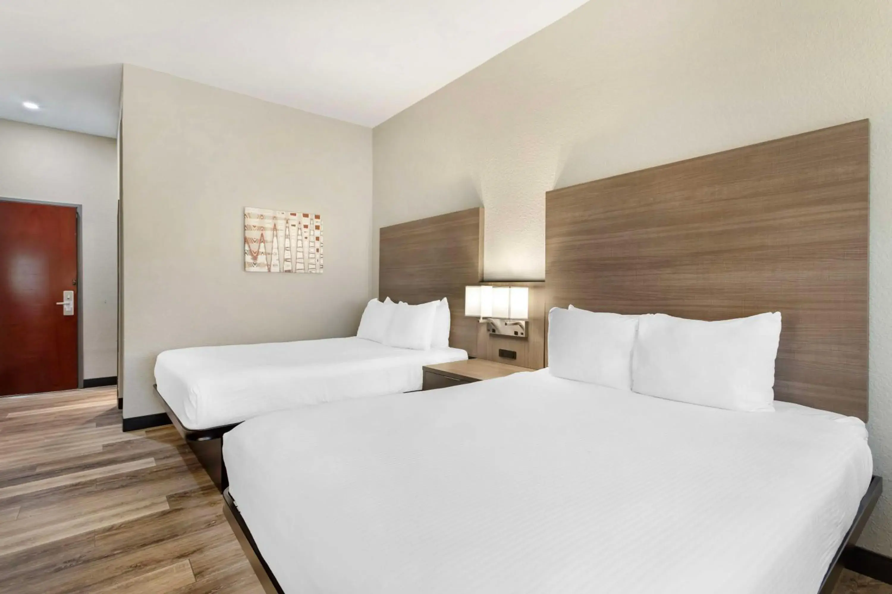 Queen Room with Two Queen Beds and Roll-In Shower - Non-Smoking in Best Western of Wise Queen Room with Two Queen Beds and Roll-In Shower - Non-Smoking in Best Western of Wise