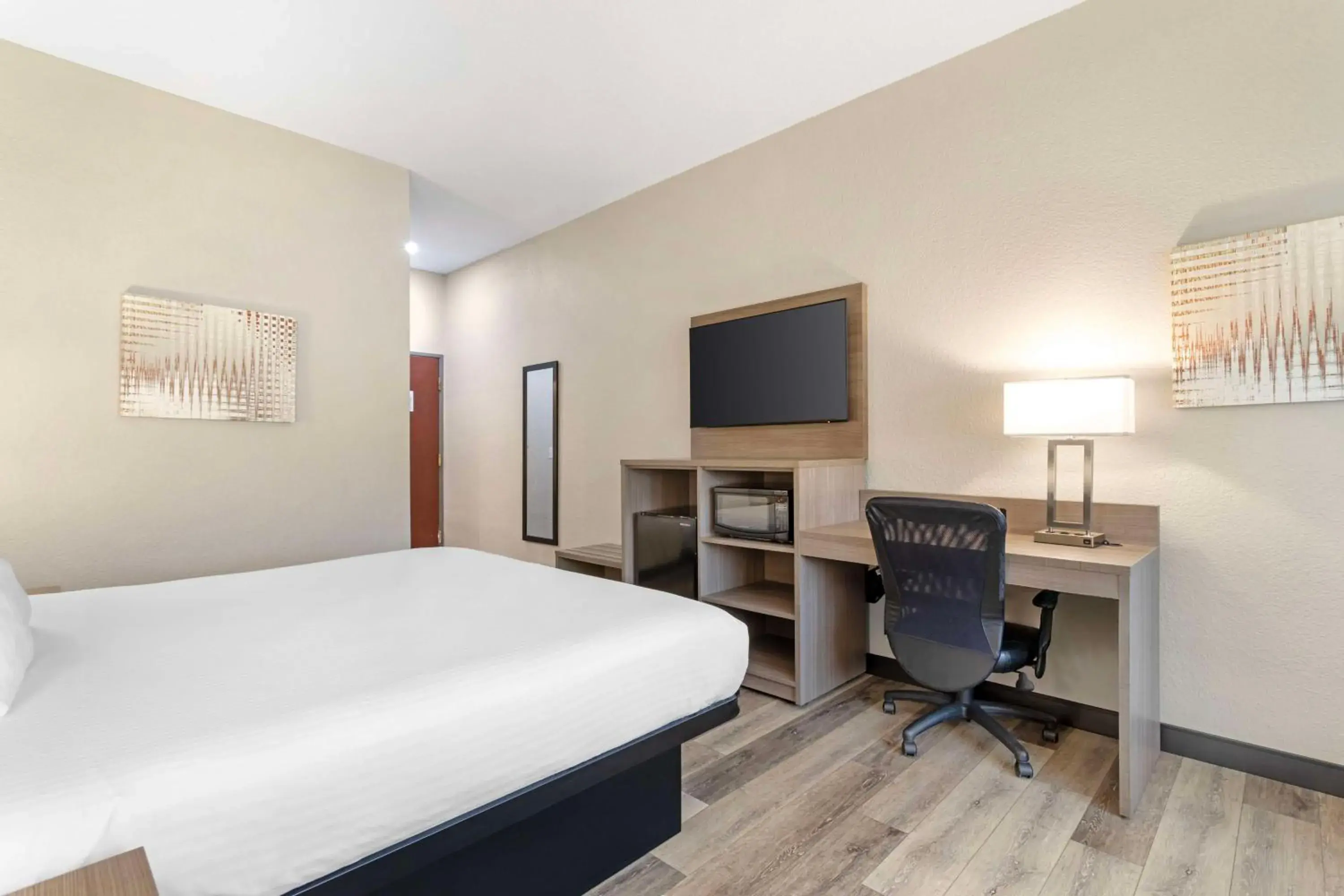 King Room with Sofa Bed - Smoking in Best Western of Wise King Room with Sofa Bed - Smoking in Best Western of Wise