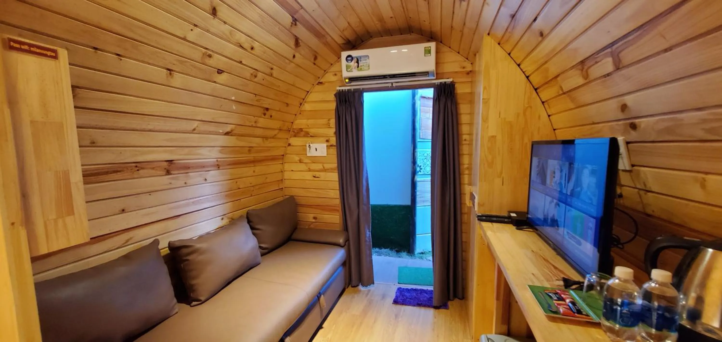 Photo of the whole room in Mi Lan Boutique Resort