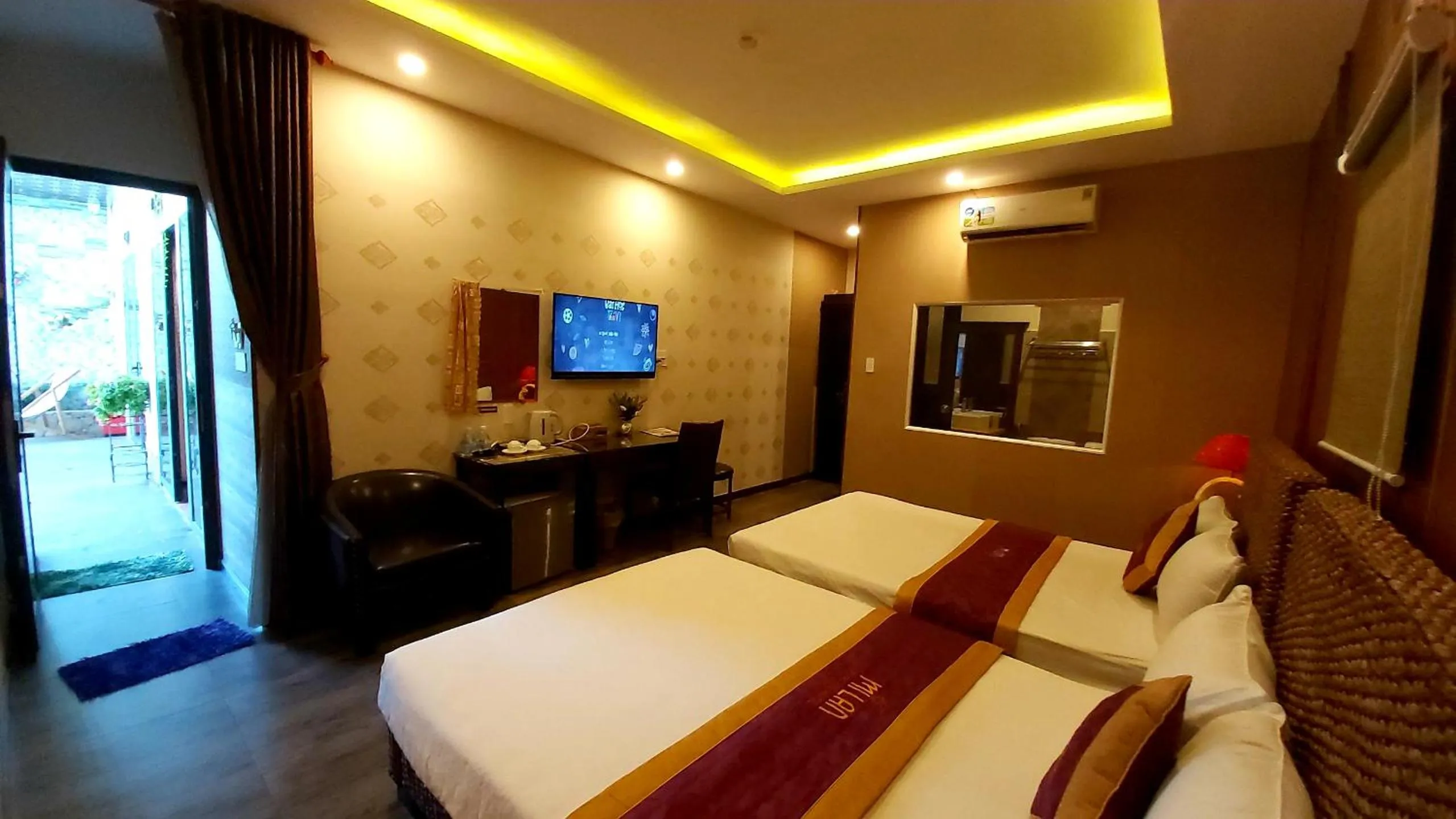 View (from property/room), Bed in Mi Lan Boutique Resort