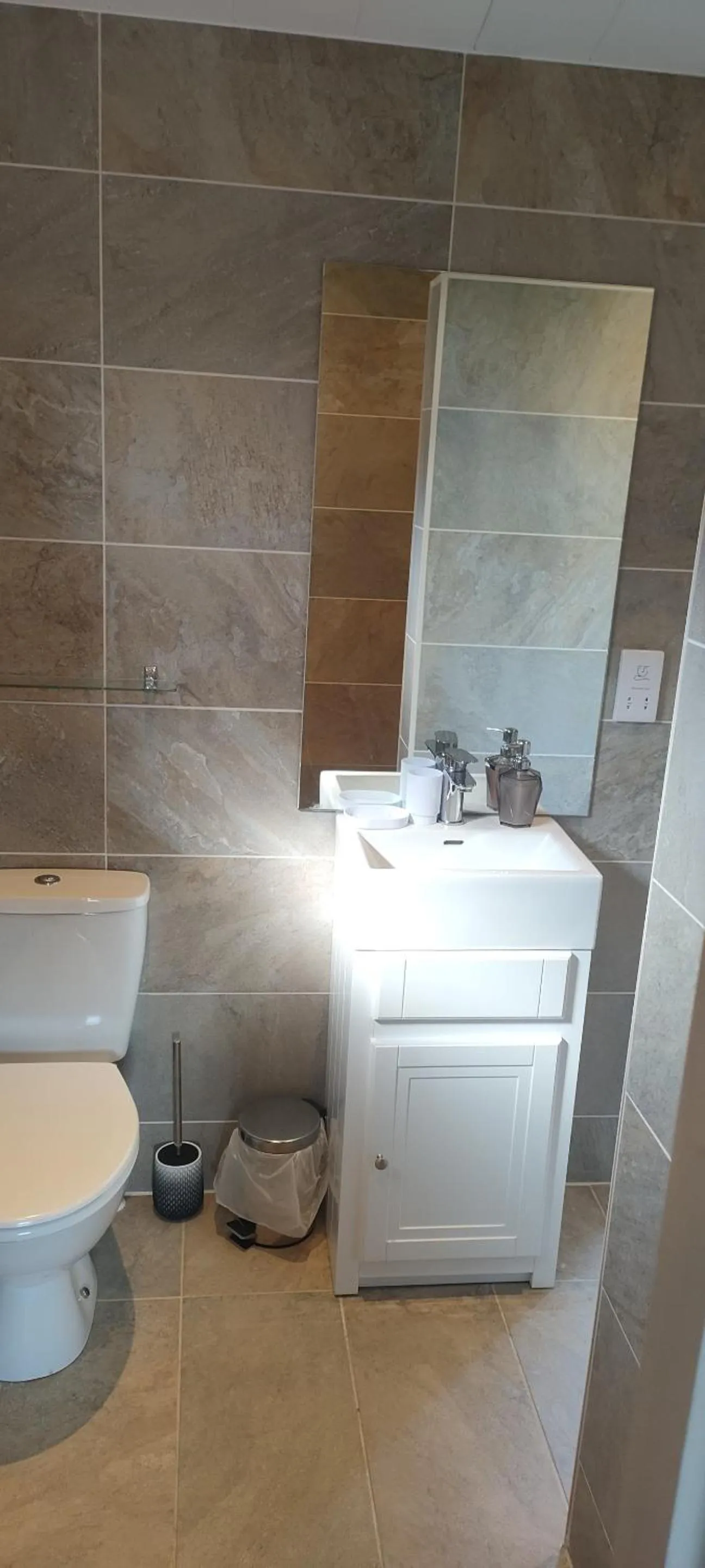 Bathroom in Great Trethew Hotel - Self Catering Lodges - Bar & Restaurant