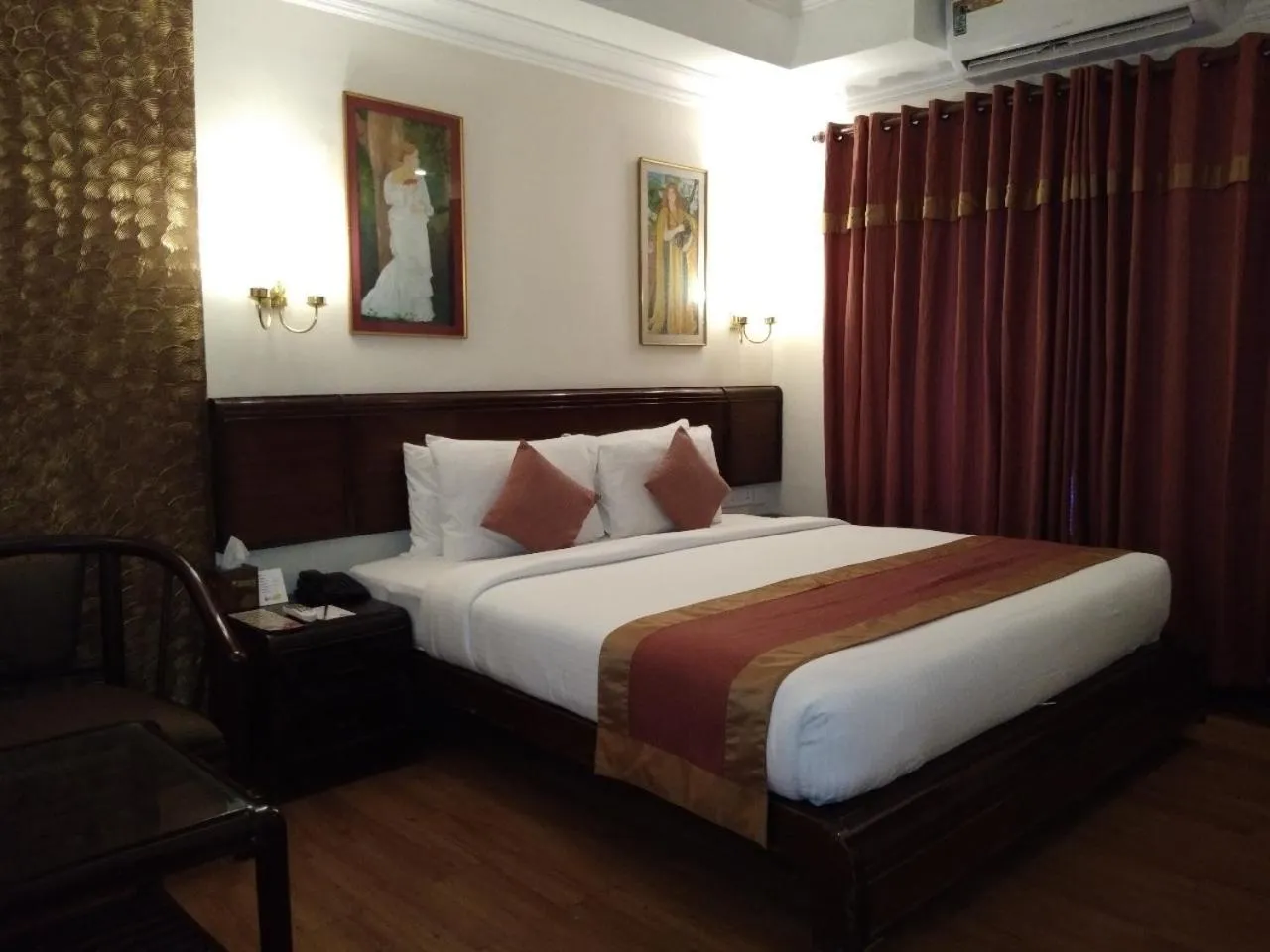 Bedroom, Bed in Yuvarani Residency