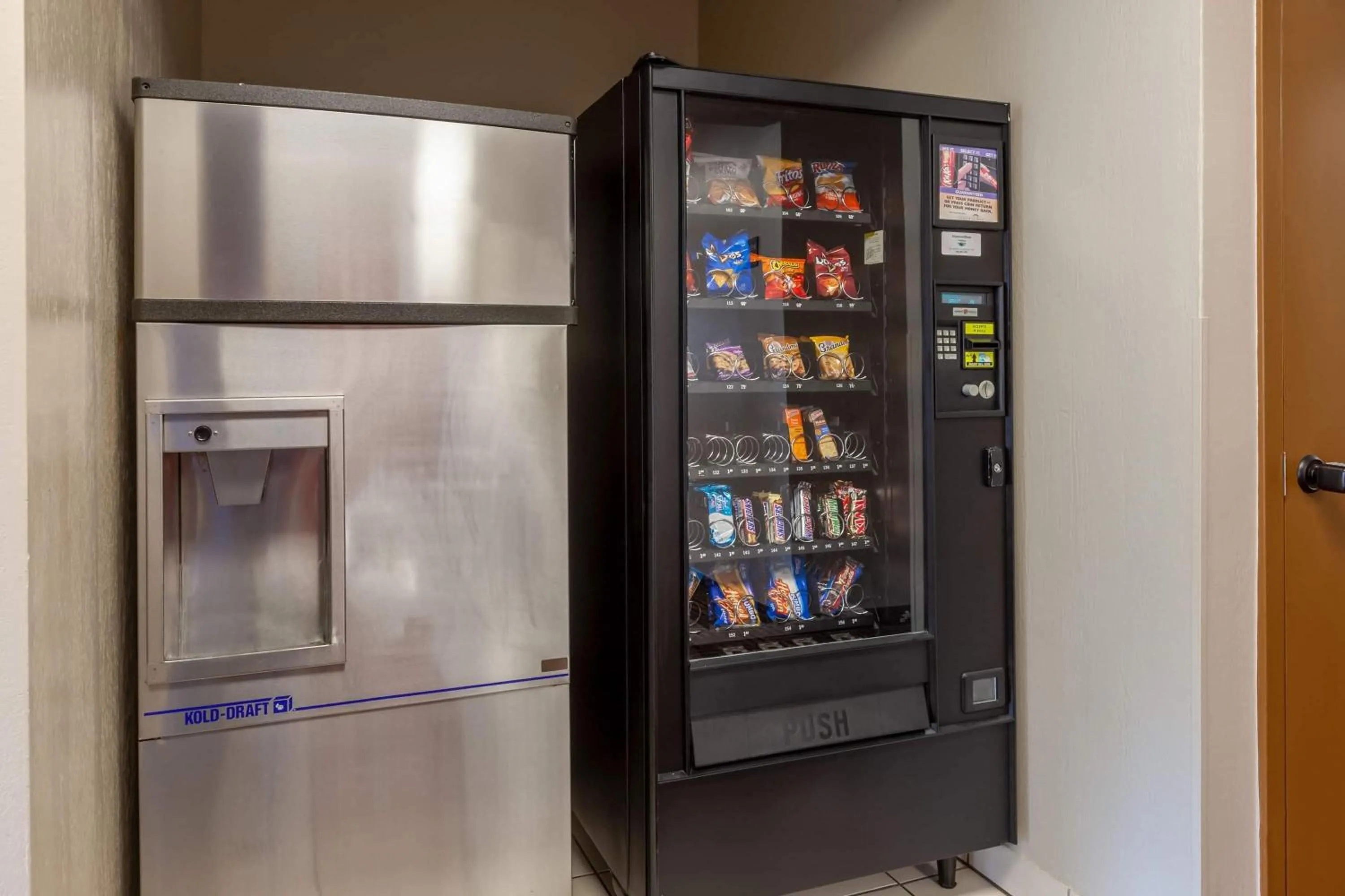 Other in Super 8 by Wyndham La Grange KY