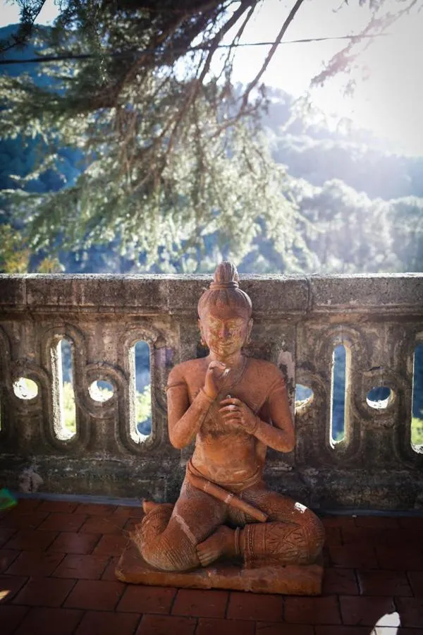 Patio in Le Mas Fraissinet