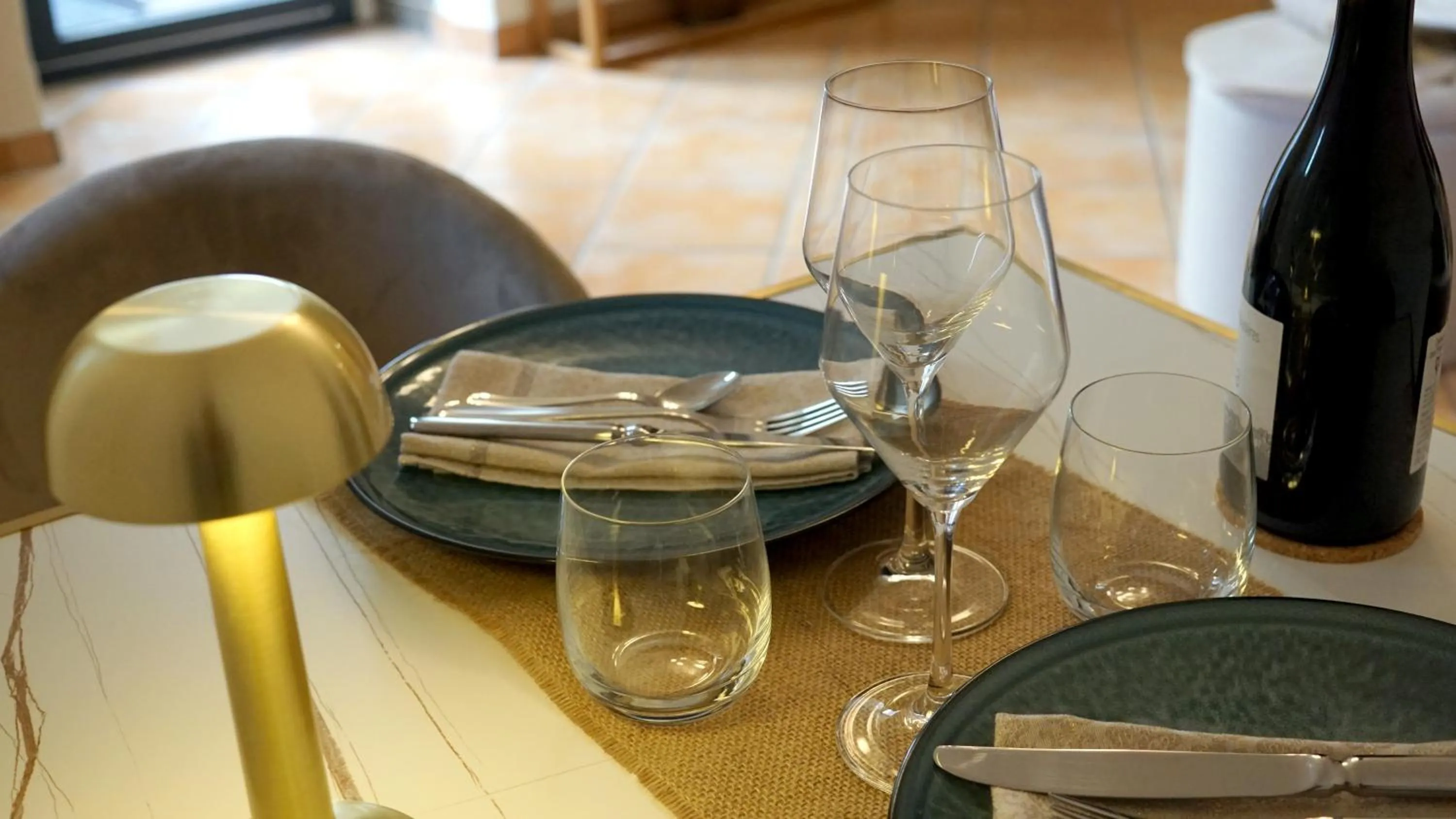 Dining area in Le Mas Fraissinet