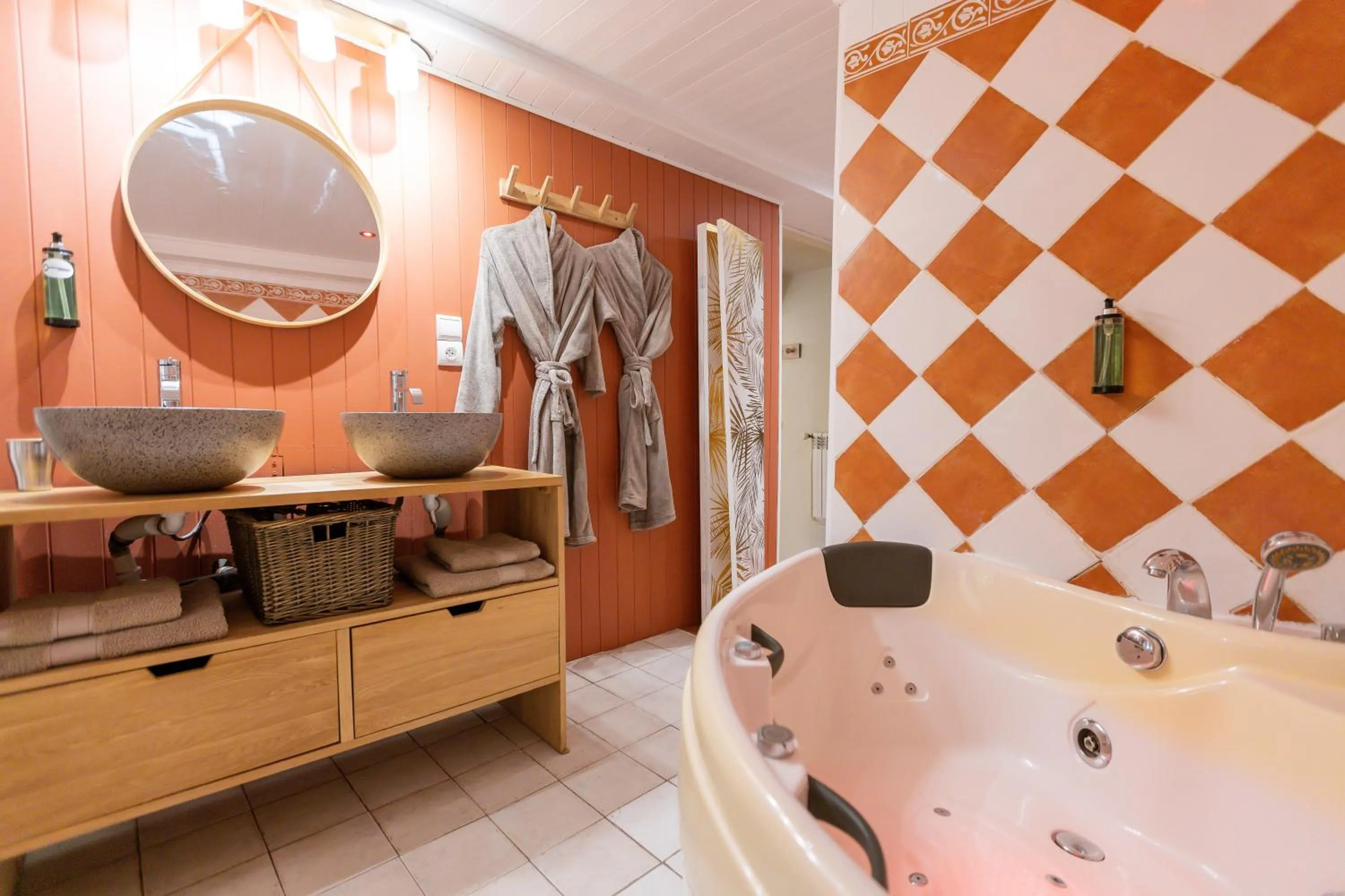 Bathroom in Le Mas Fraissinet