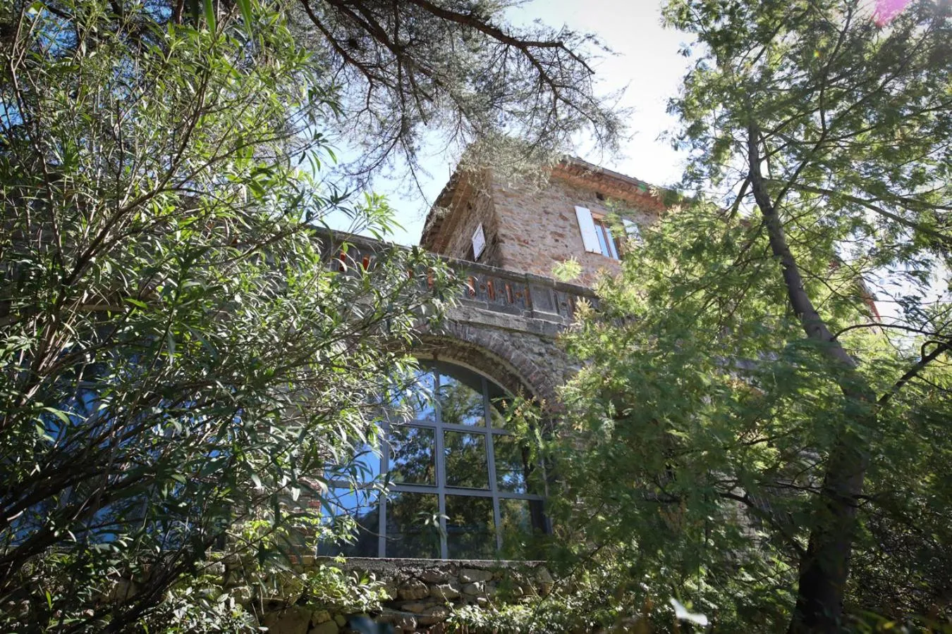 Property building in Le Mas Fraissinet