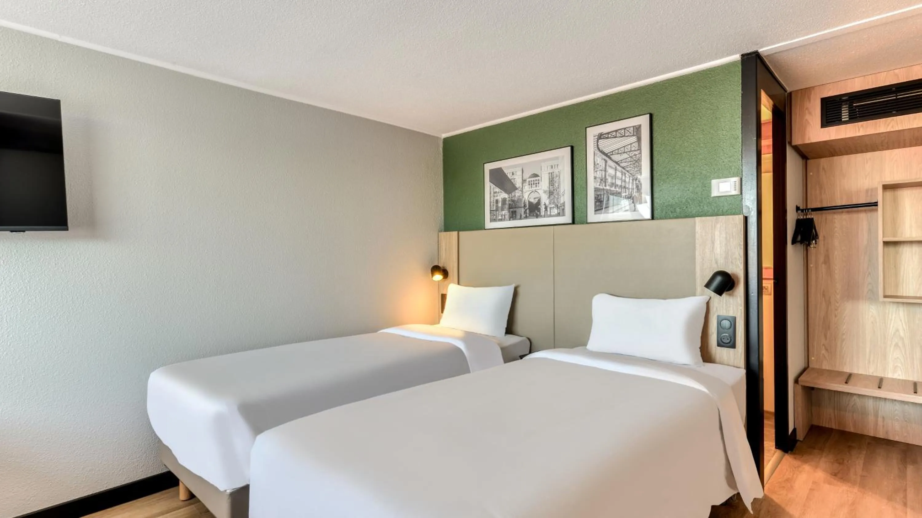 Bed in Campanile Biarritz