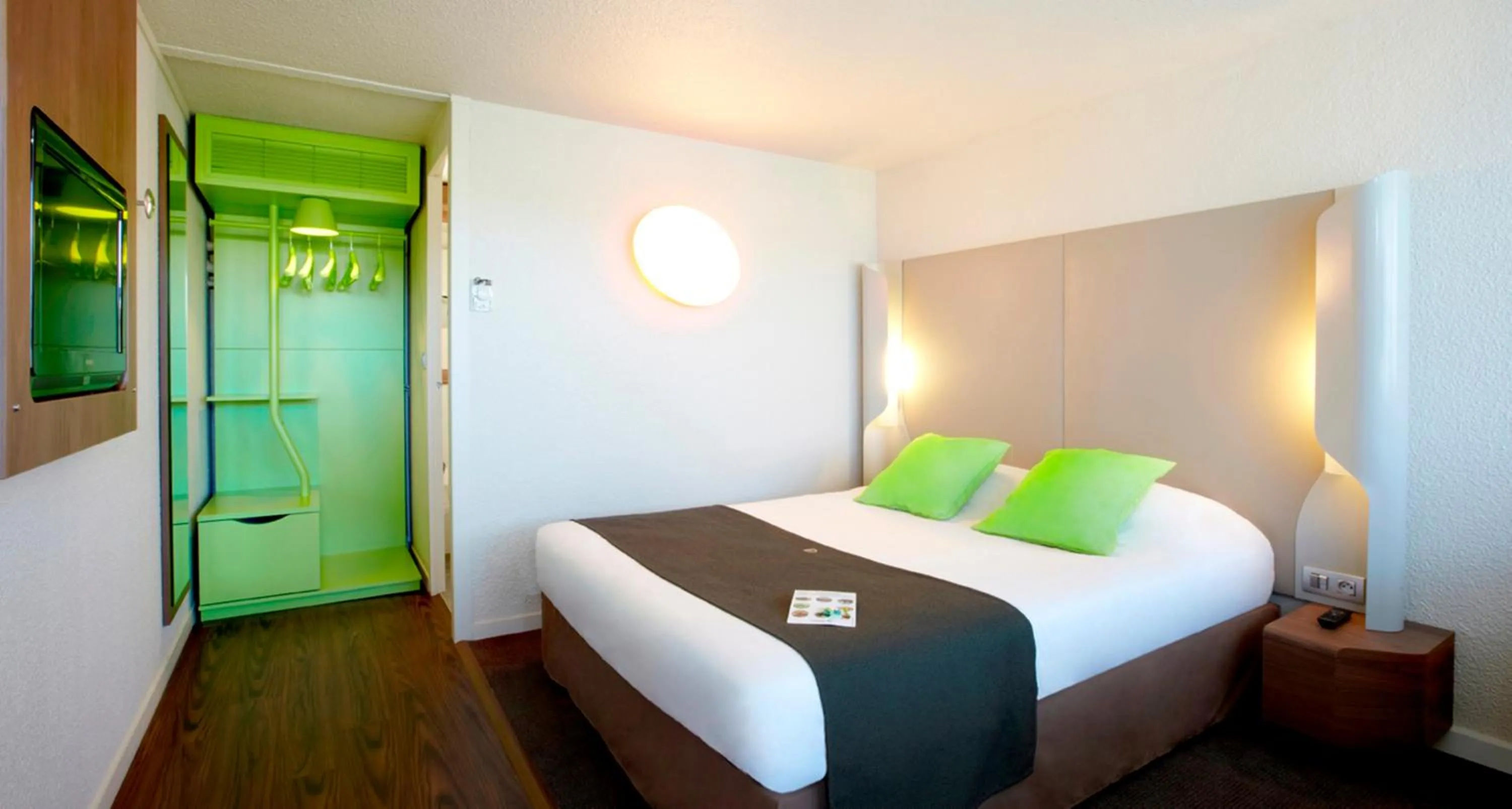 Bed in Campanile Biarritz