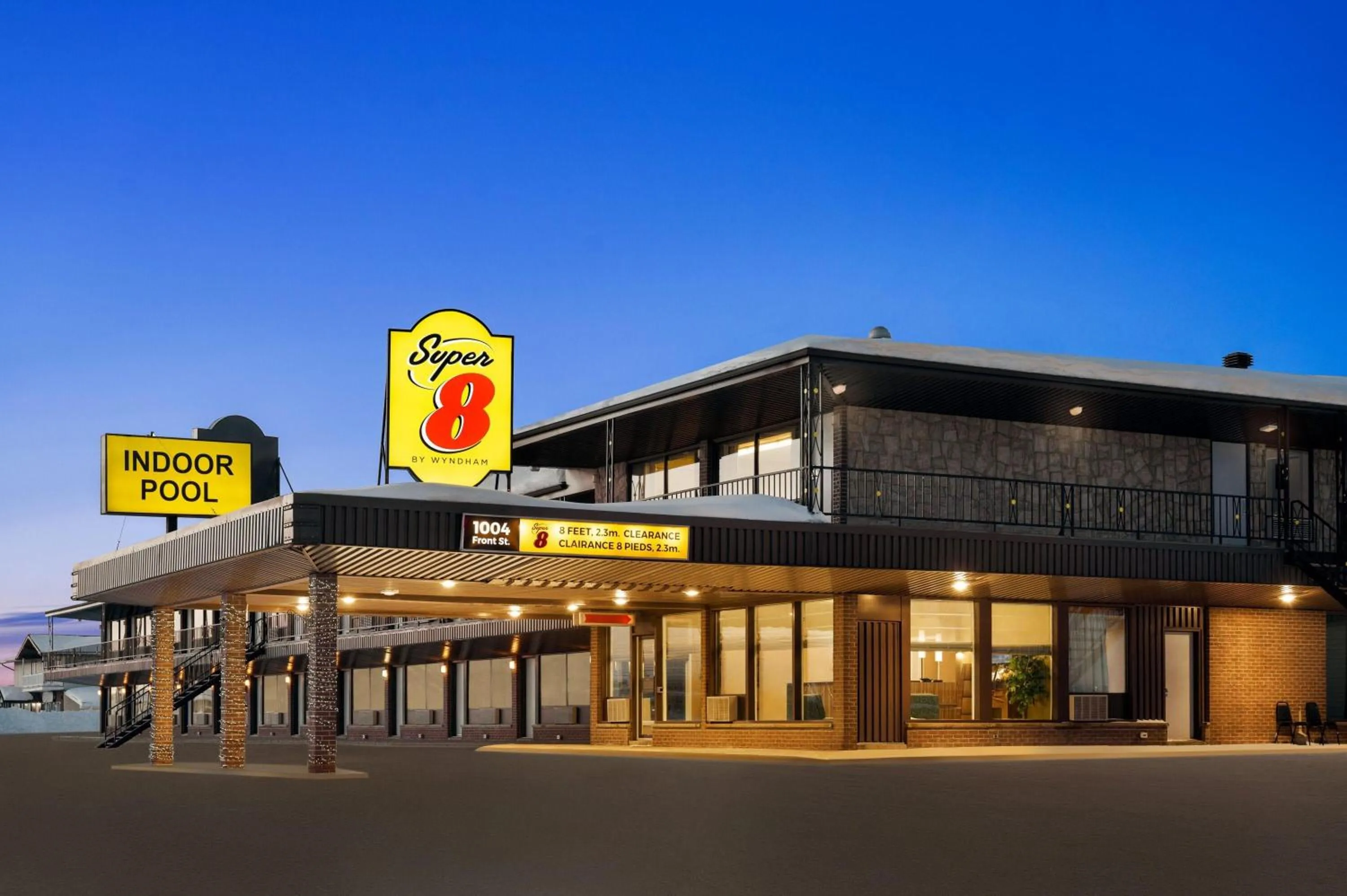 Property building in Super 8 by Wyndham Hearst ON