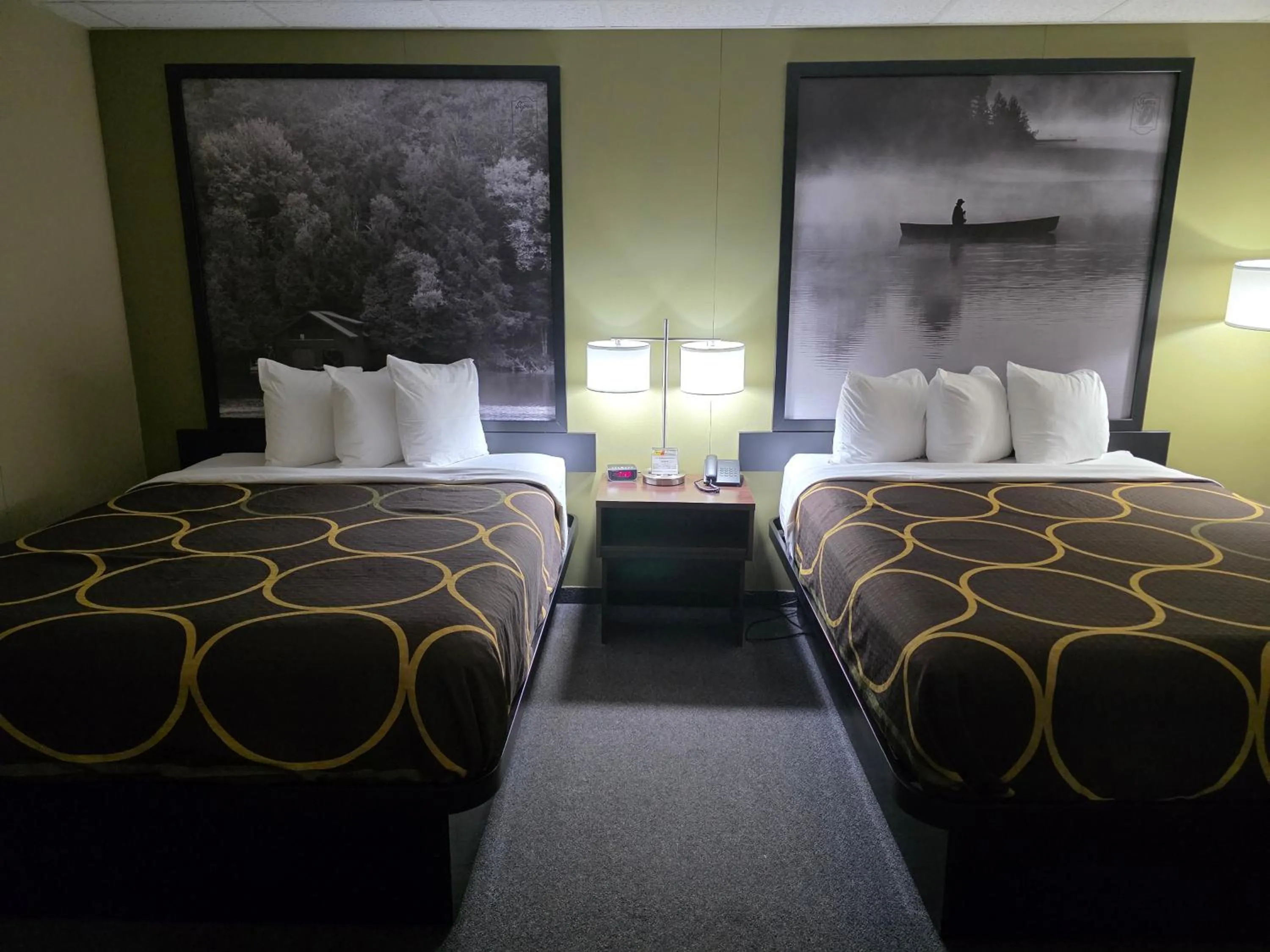 Bed in Super 8 by Wyndham Hearst ON