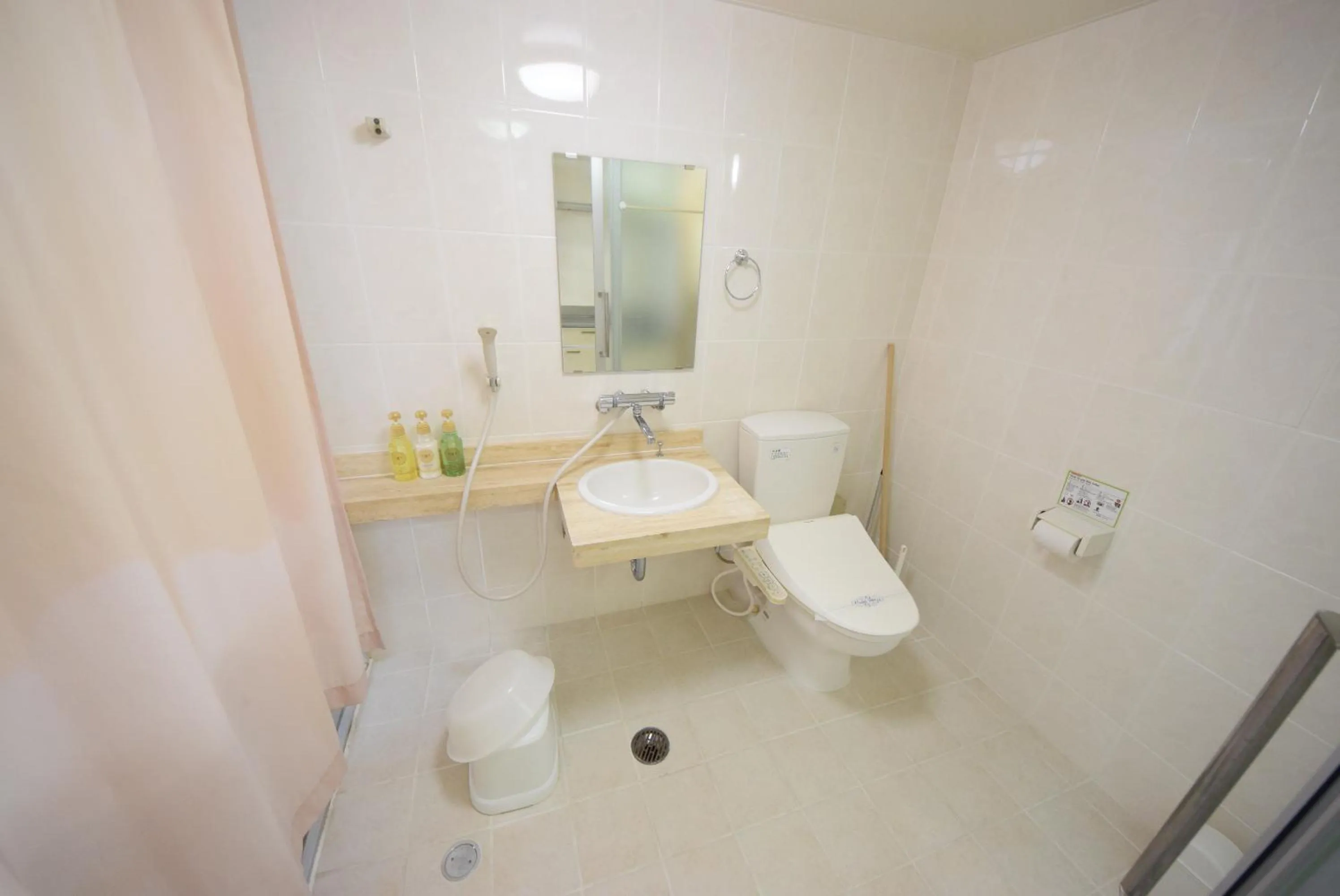 Bathroom in STAY IN SUMUKA Kokusai Street